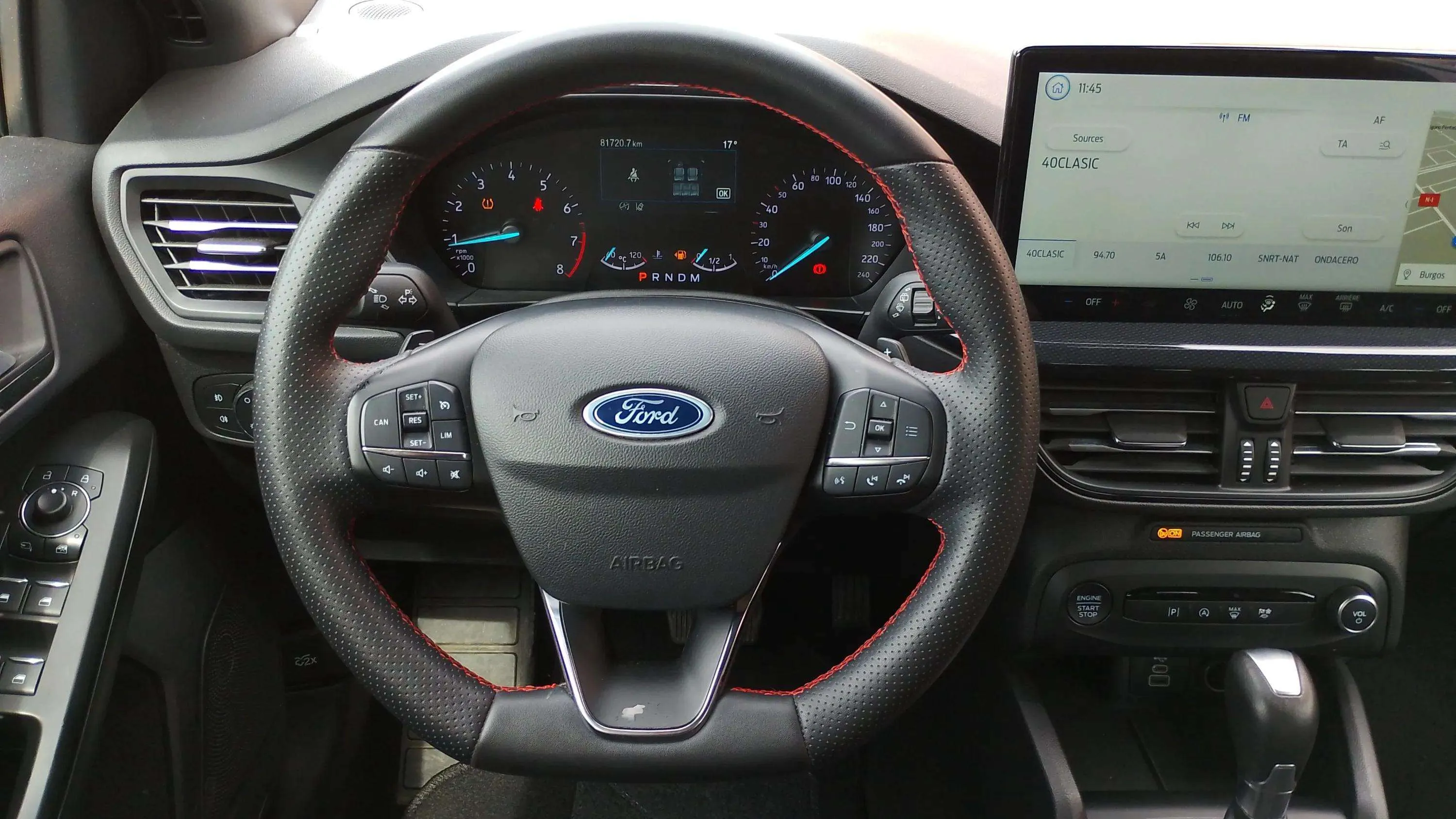 Ford Focus 1.0 EcoBoost MHEV ST-Line - foto 29