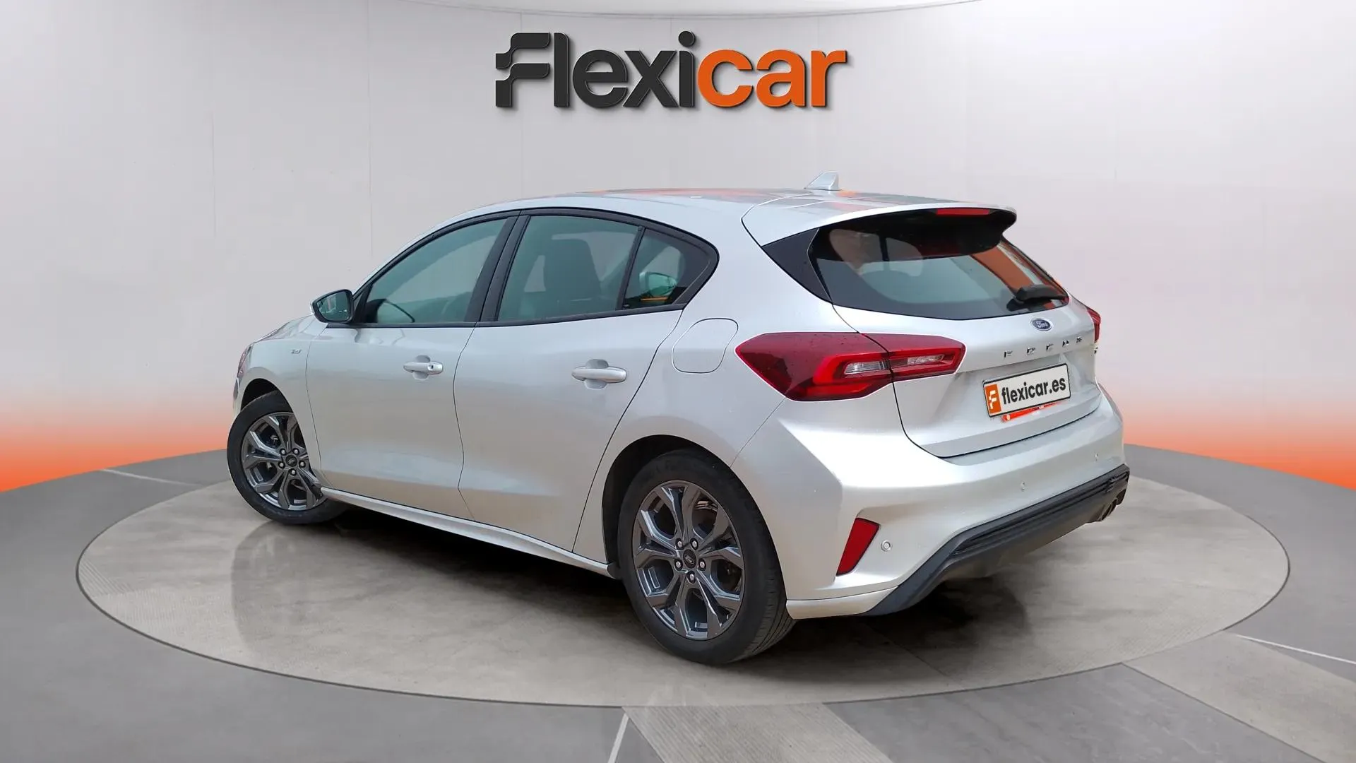 Ford Focus 1.0 EcoBoost MHEV ST-Line - foto 6