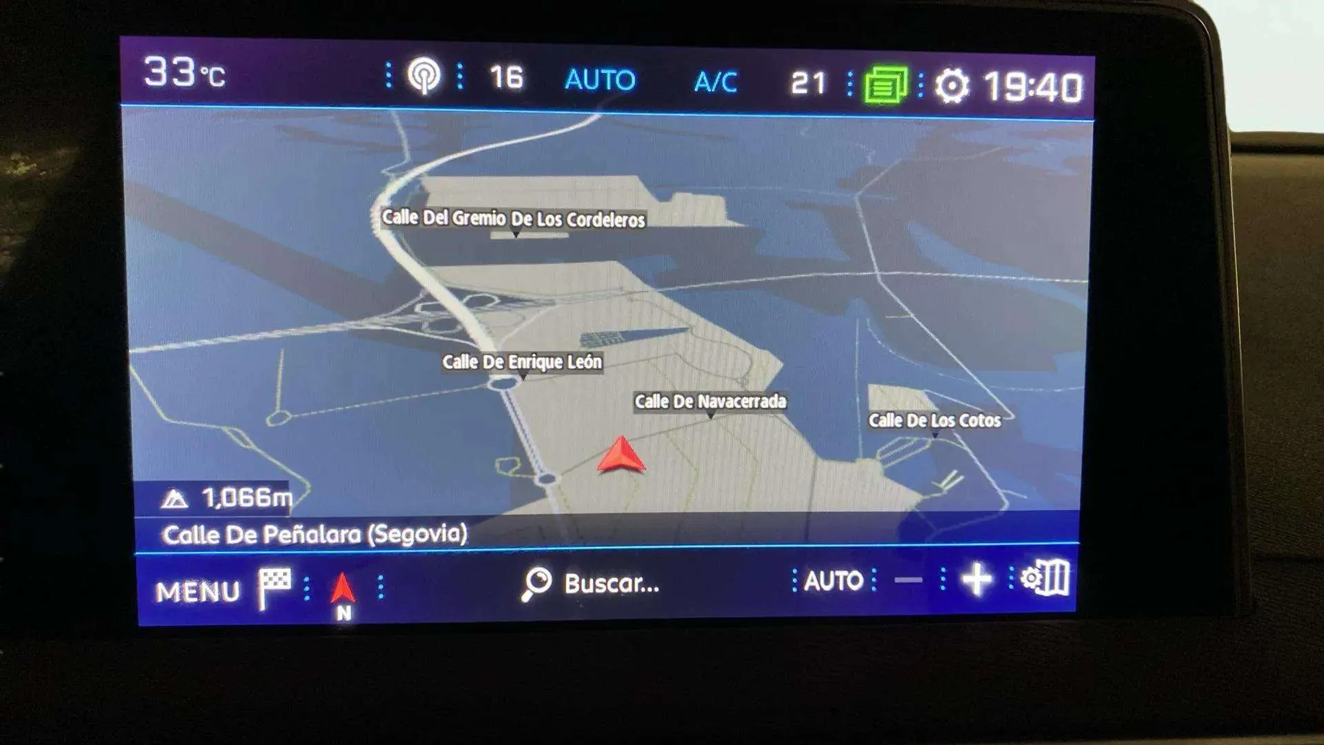 Peugeot 3008 PureTech EAT8 Crossway - foto 18