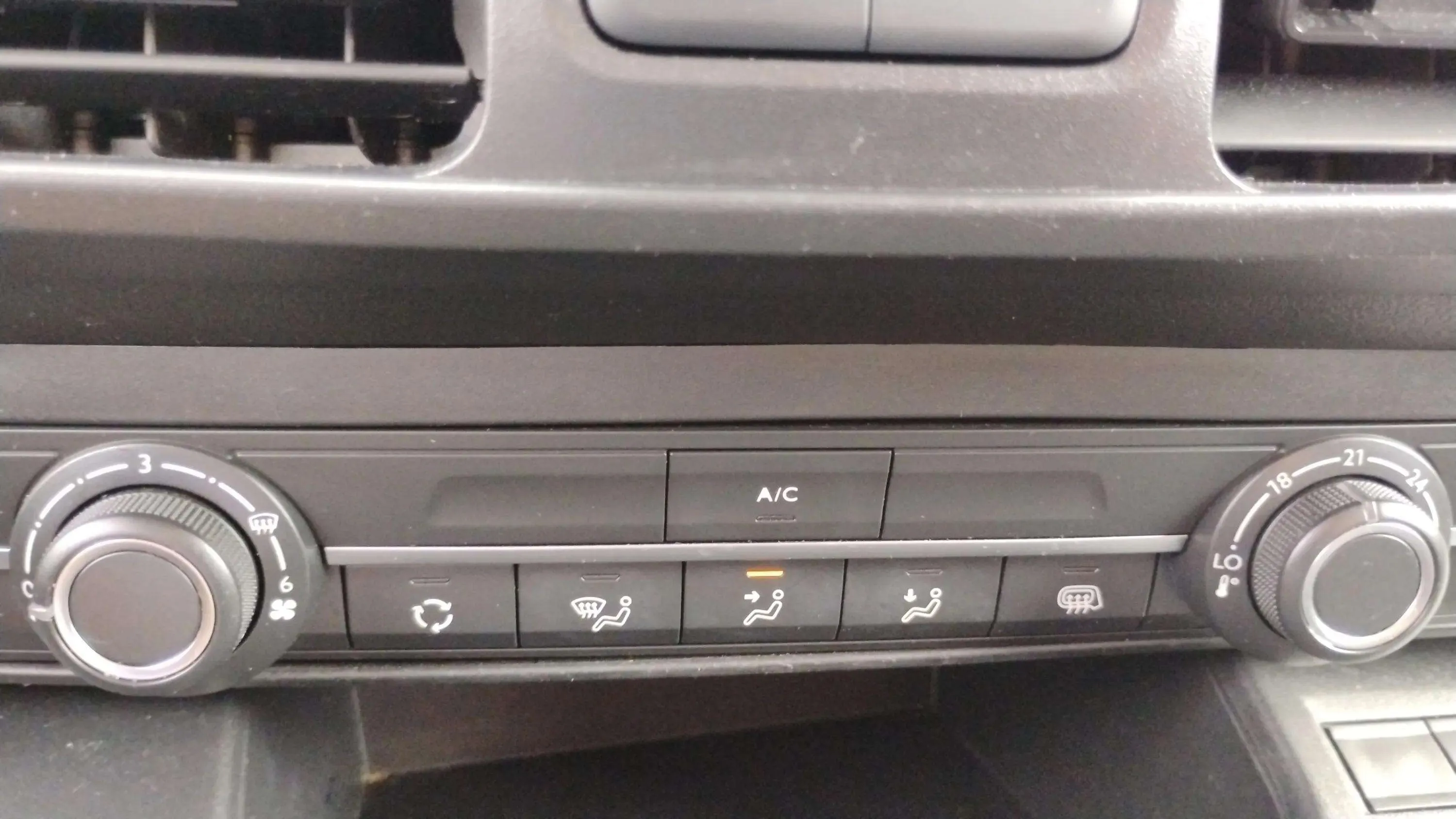Citroën Berlingo Talla M BlueHDi 100 - foto 17