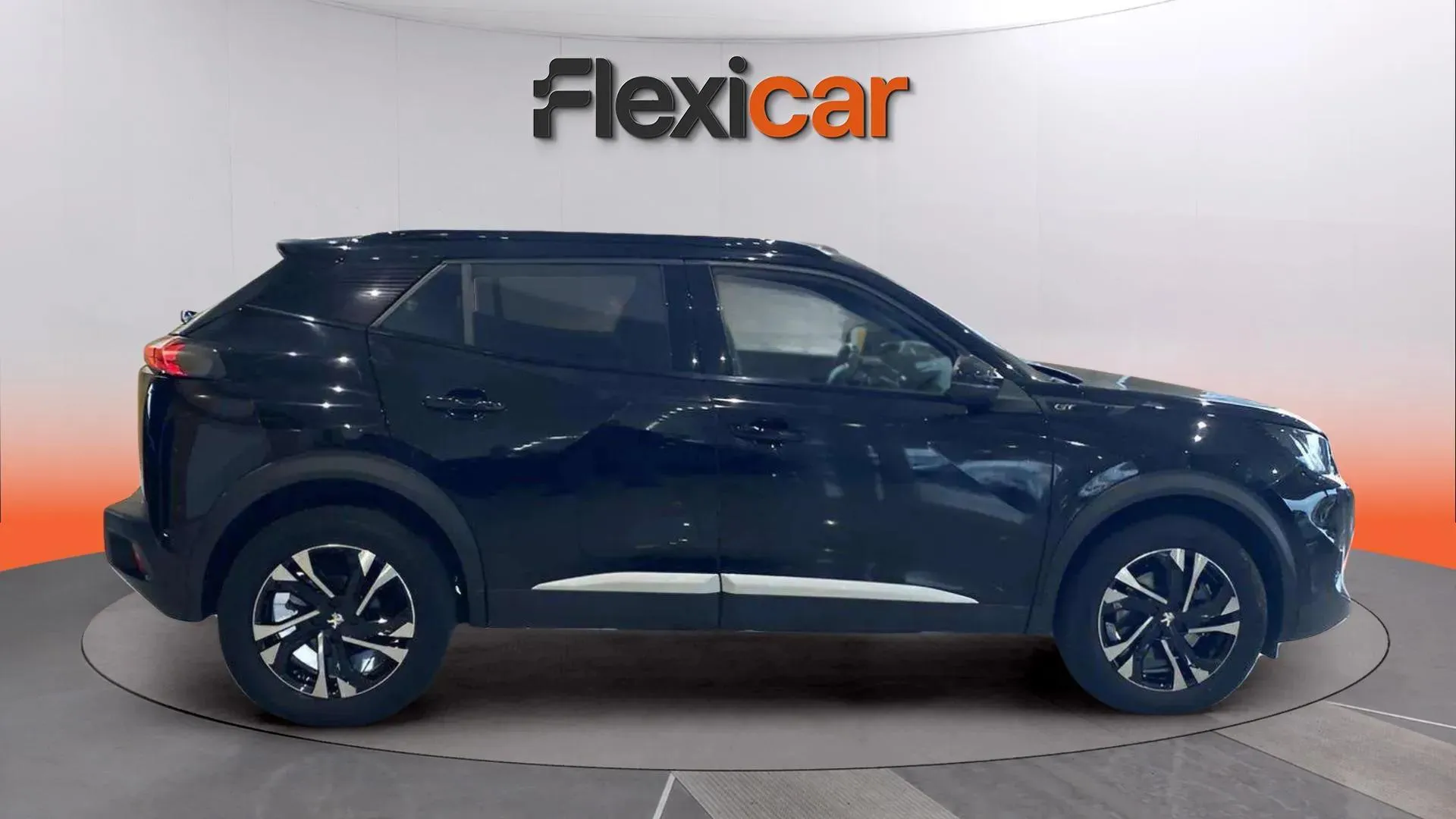 Peugeot 2008 GT BlueHDi 130 EAT8 - foto 4