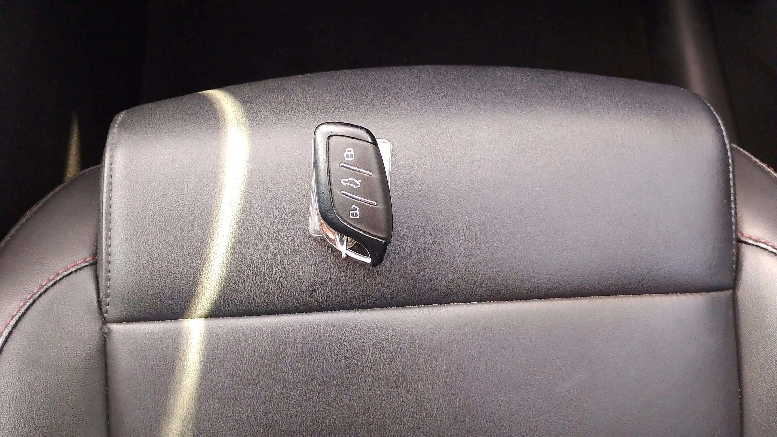 MG HS 1.5 Turbo GDI Comfort DCT - foto 26