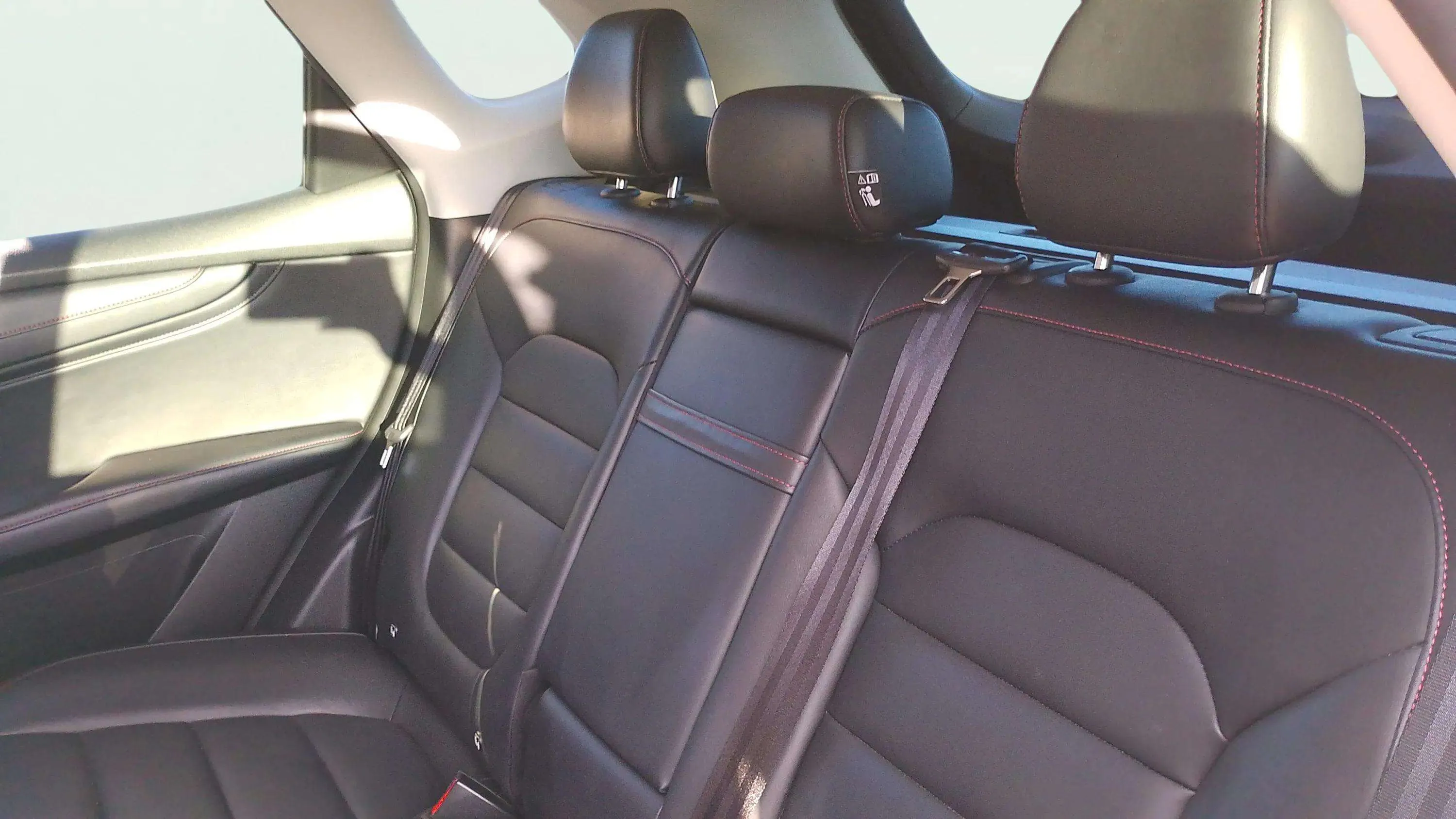 MG HS 1.5 Turbo GDI Comfort DCT - foto 13