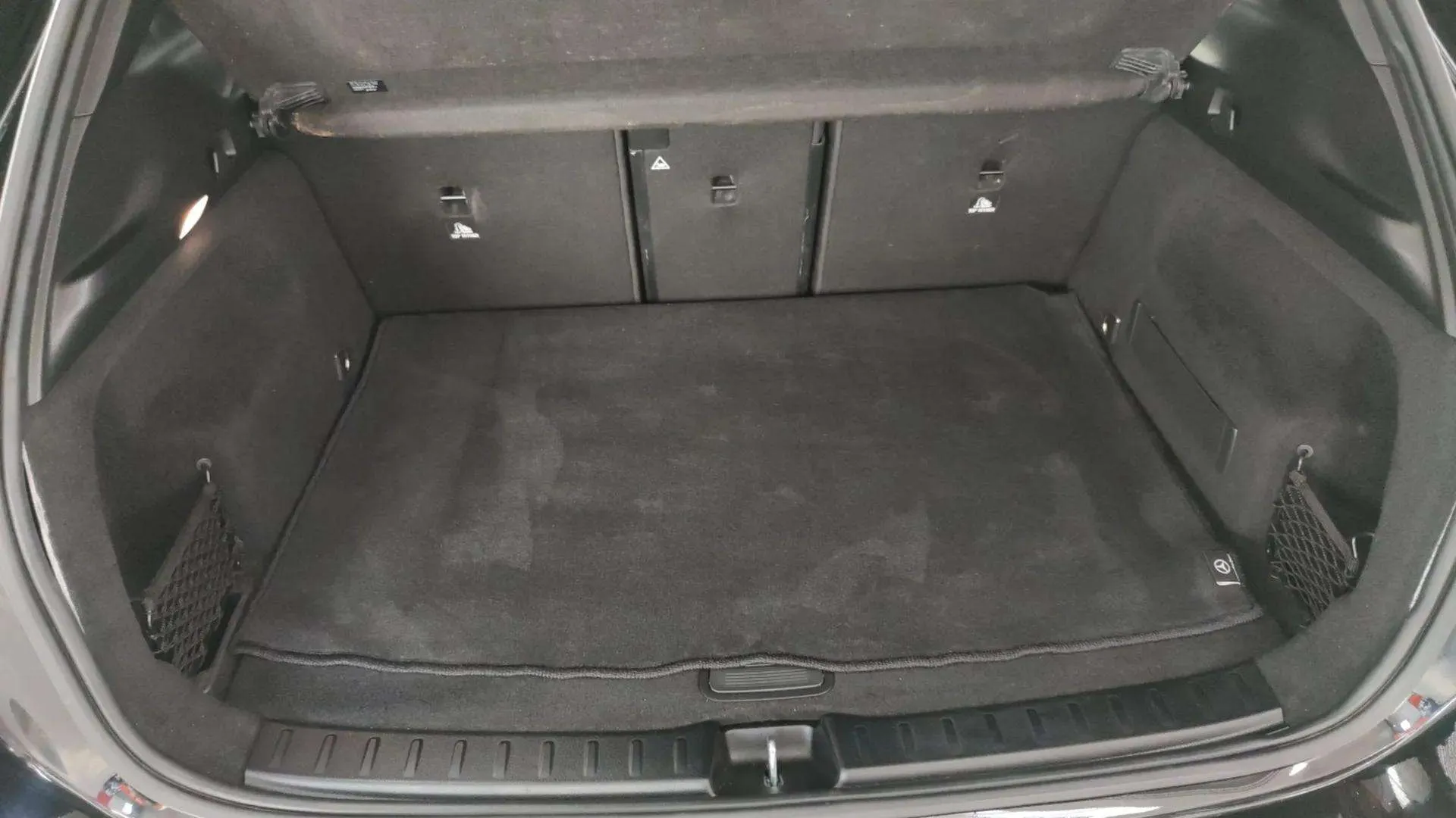 Mercedes-Benz GLA 200 D - foto 9