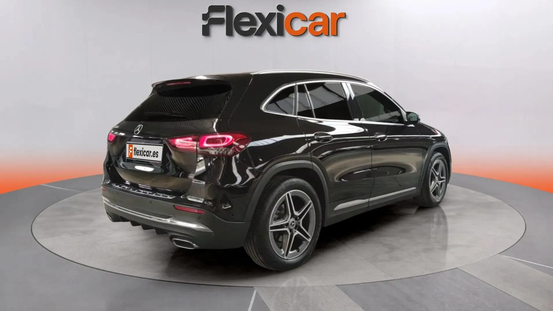 Mercedes-Benz GLA 200 D - foto 7