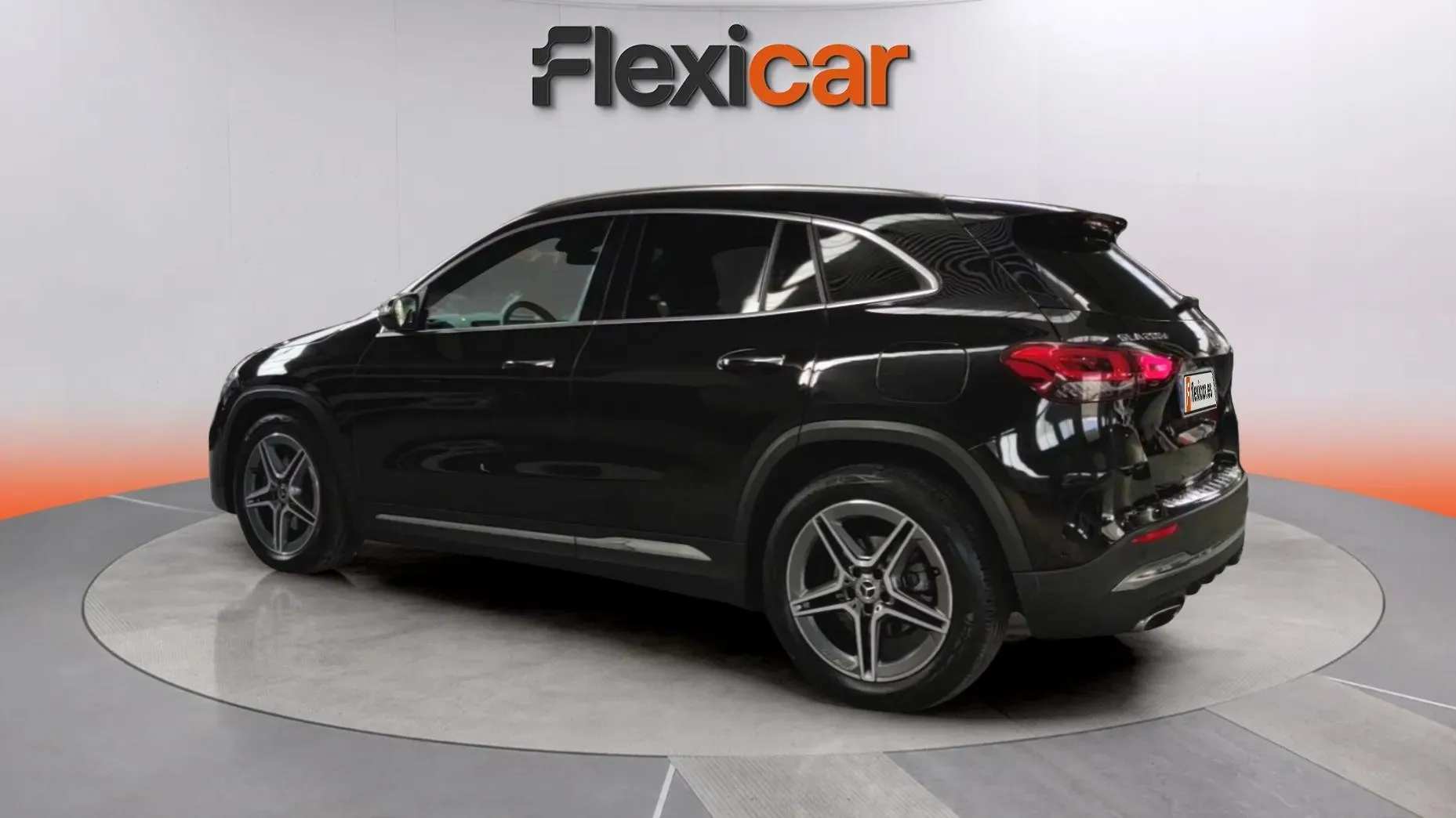 Mercedes-Benz GLA 200 D - foto 5