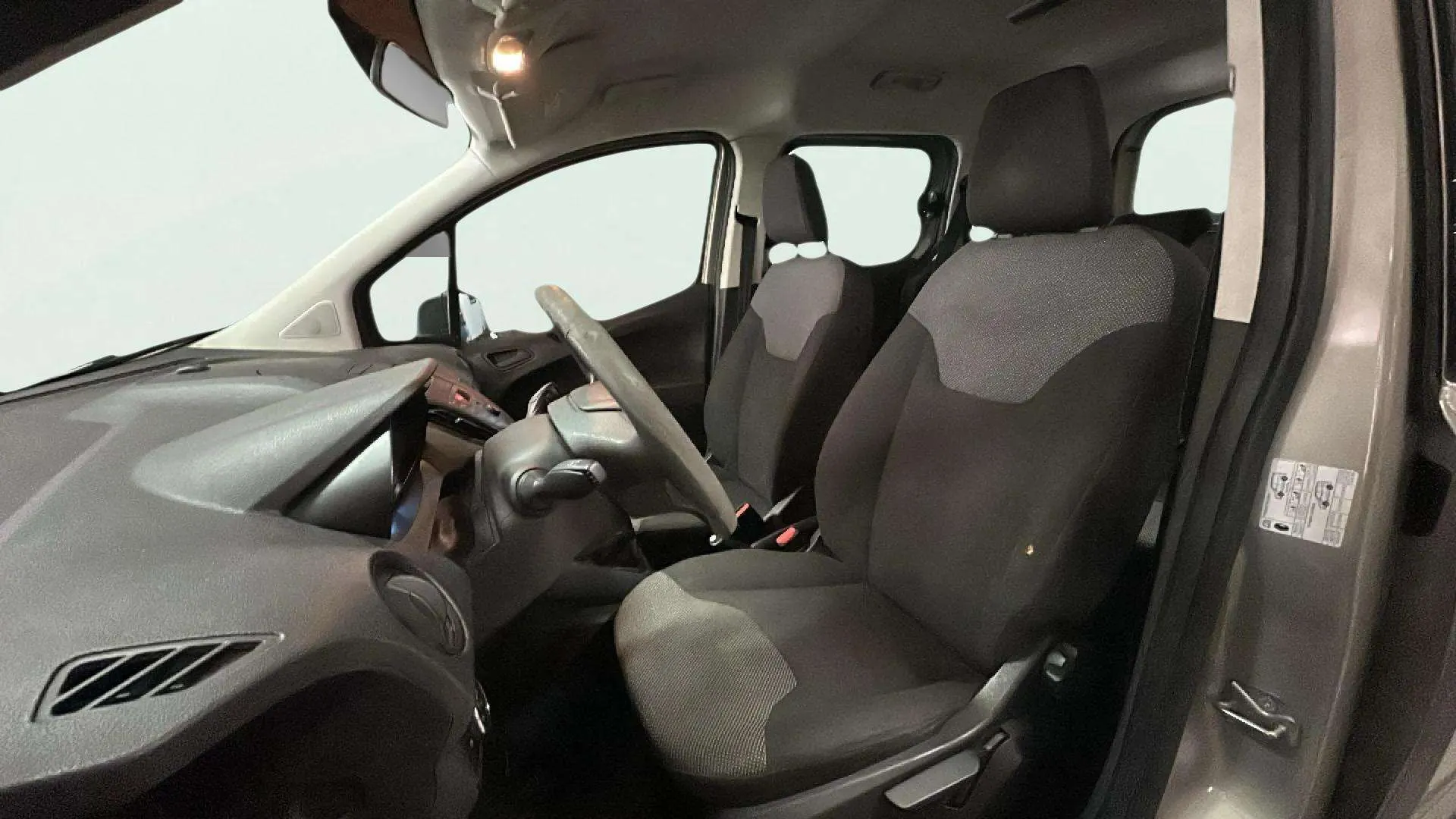 Ford Tourneo Courier 1.0 EcoBoost Ambiente - foto 14