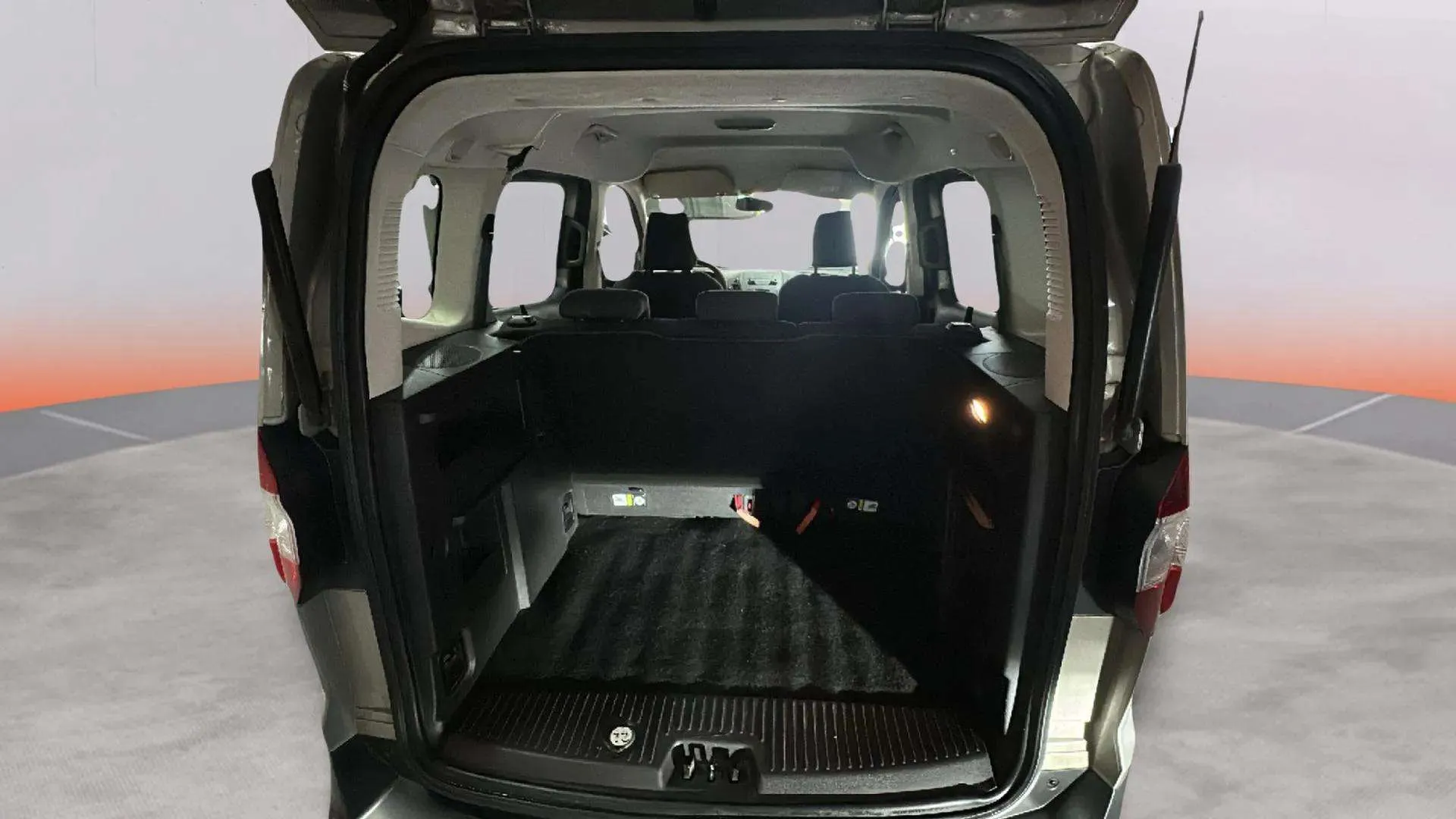 Ford Tourneo Courier 1.0 EcoBoost Ambiente - foto 16