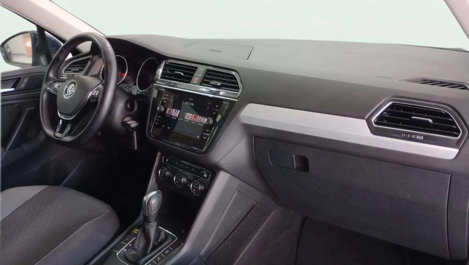 Volkswagen Tiguan Advance 2.0 TDI DSG - foto 11