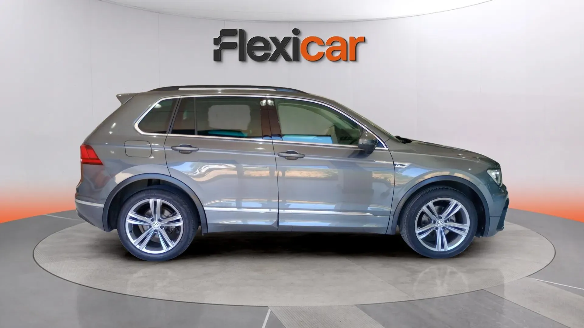 Volkswagen Tiguan Sport 1.5 TSI DSG - foto 3