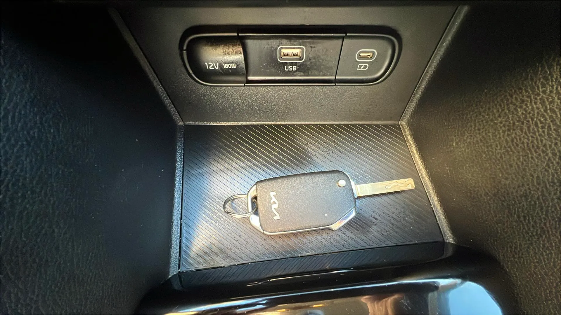 Kia Sportage 1.6 CRDi Concept 4x2 - foto 12