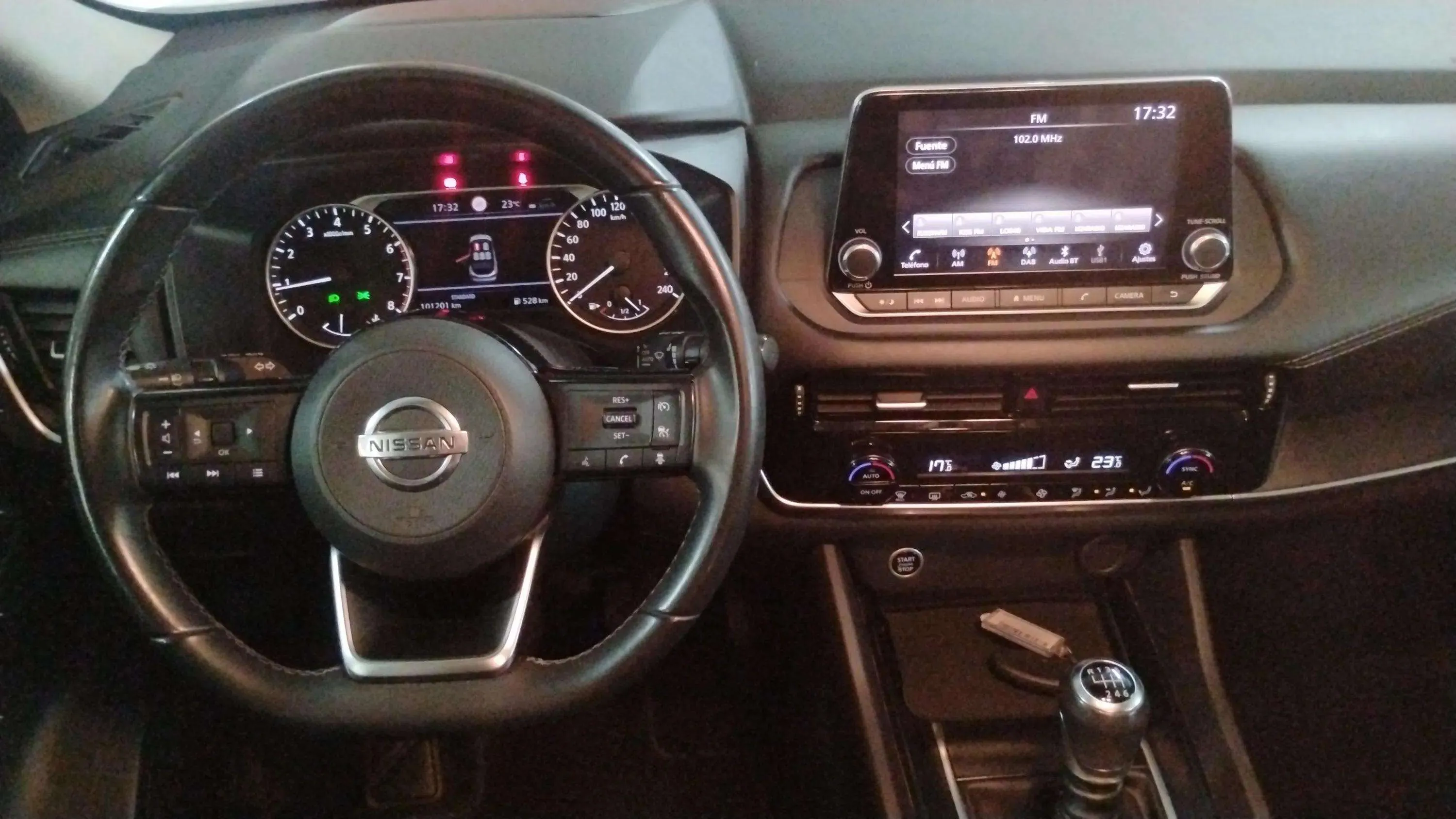 Nissan Qashqai DIG-T mHEV 4x2 Acenta - foto 8