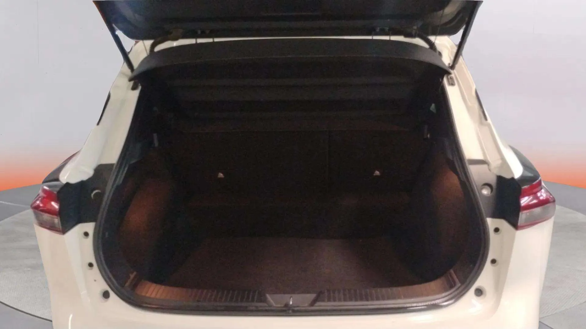 Nissan Qashqai DIG-T mHEV 4x2 Acenta - foto 24