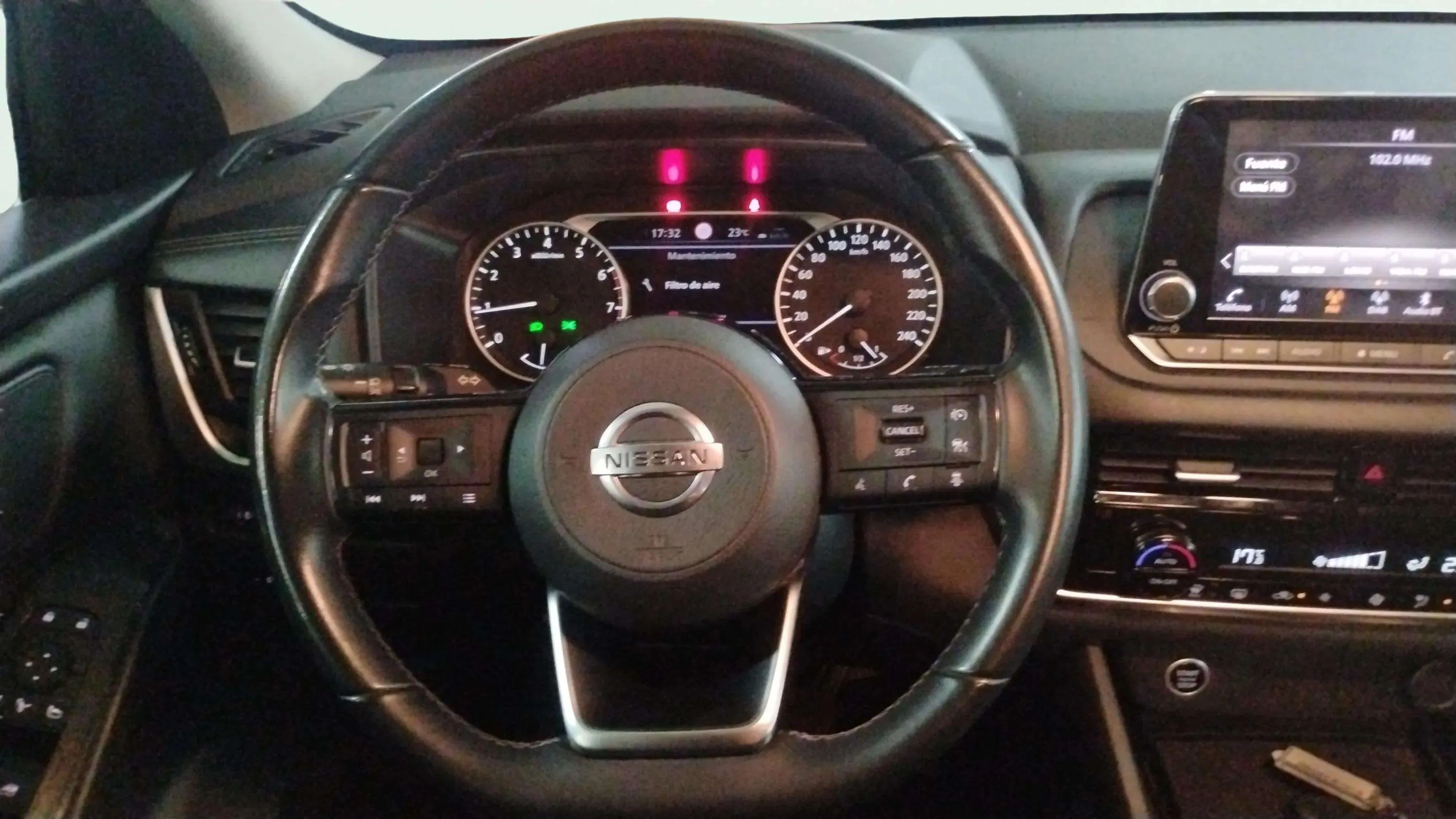 Nissan Qashqai DIG-T mHEV 4x2 Acenta - foto 9