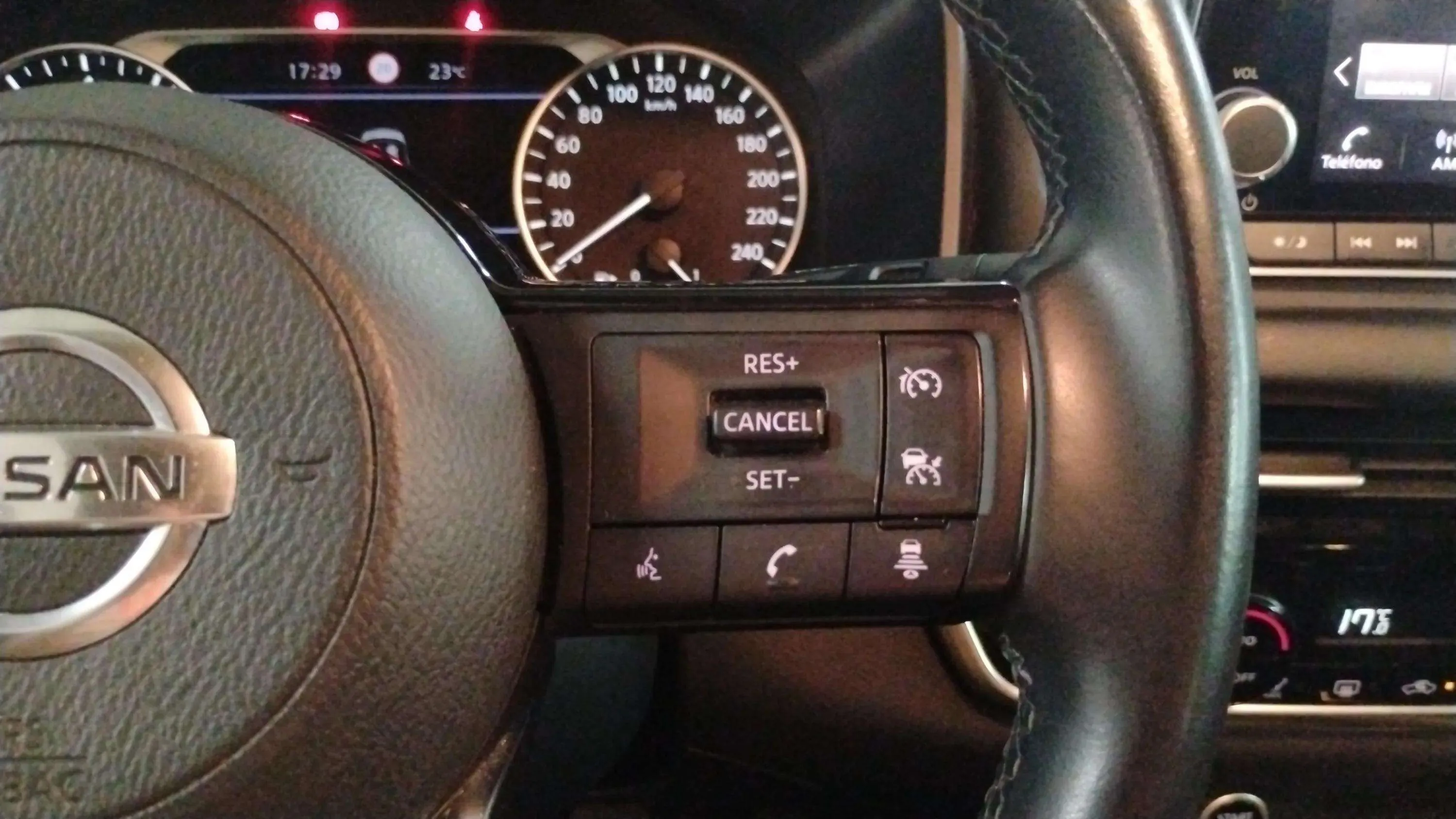 Nissan Qashqai DIG-T mHEV 4x2 Acenta - foto 18
