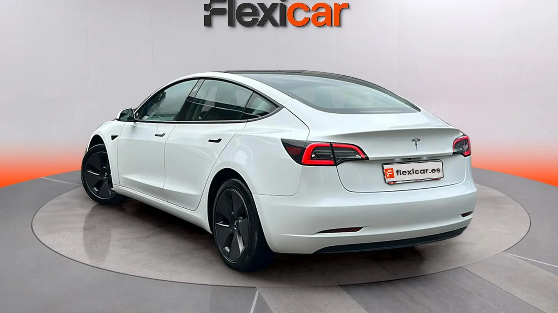 Tesla Model 3 RWD - foto 6
