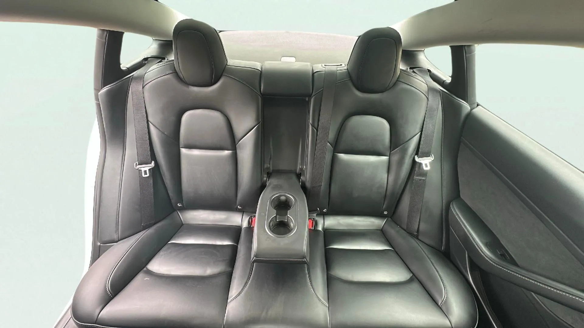Tesla Model 3 RWD - foto 14