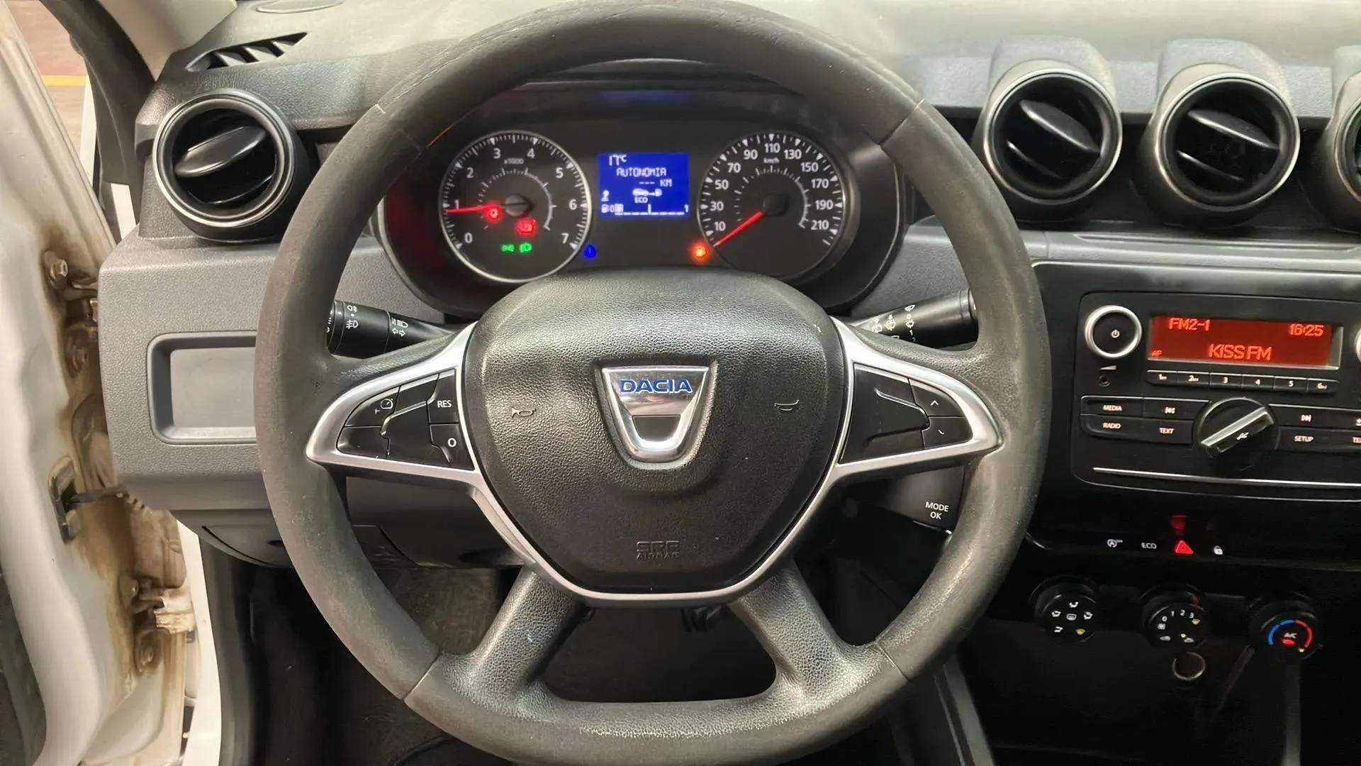 Dacia Duster Essent. Blue dCi 4x2 - foto 7