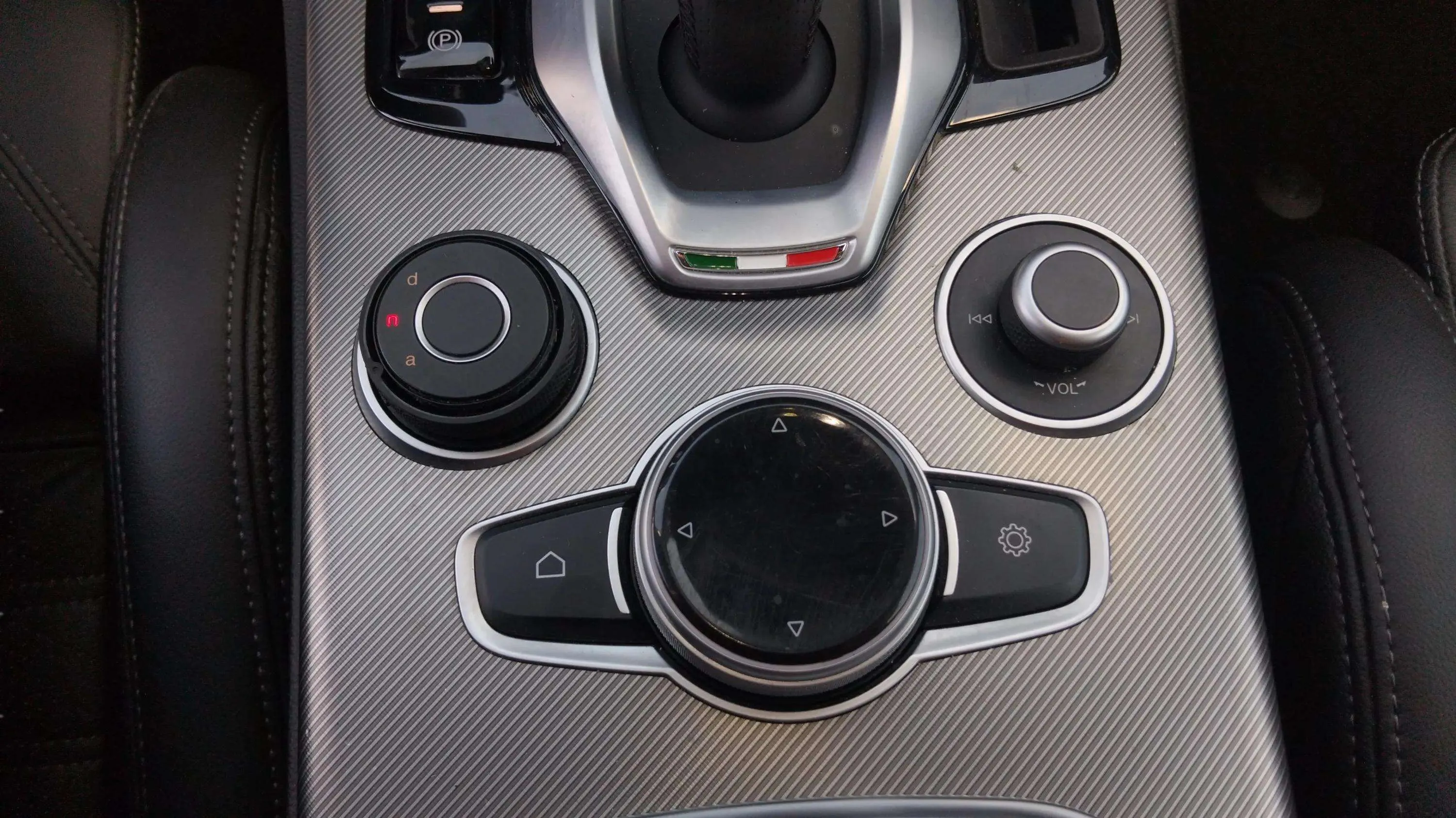 Alfa Romeo Stelvio 2.2 Diésel Veloce Q4 - foto 14
