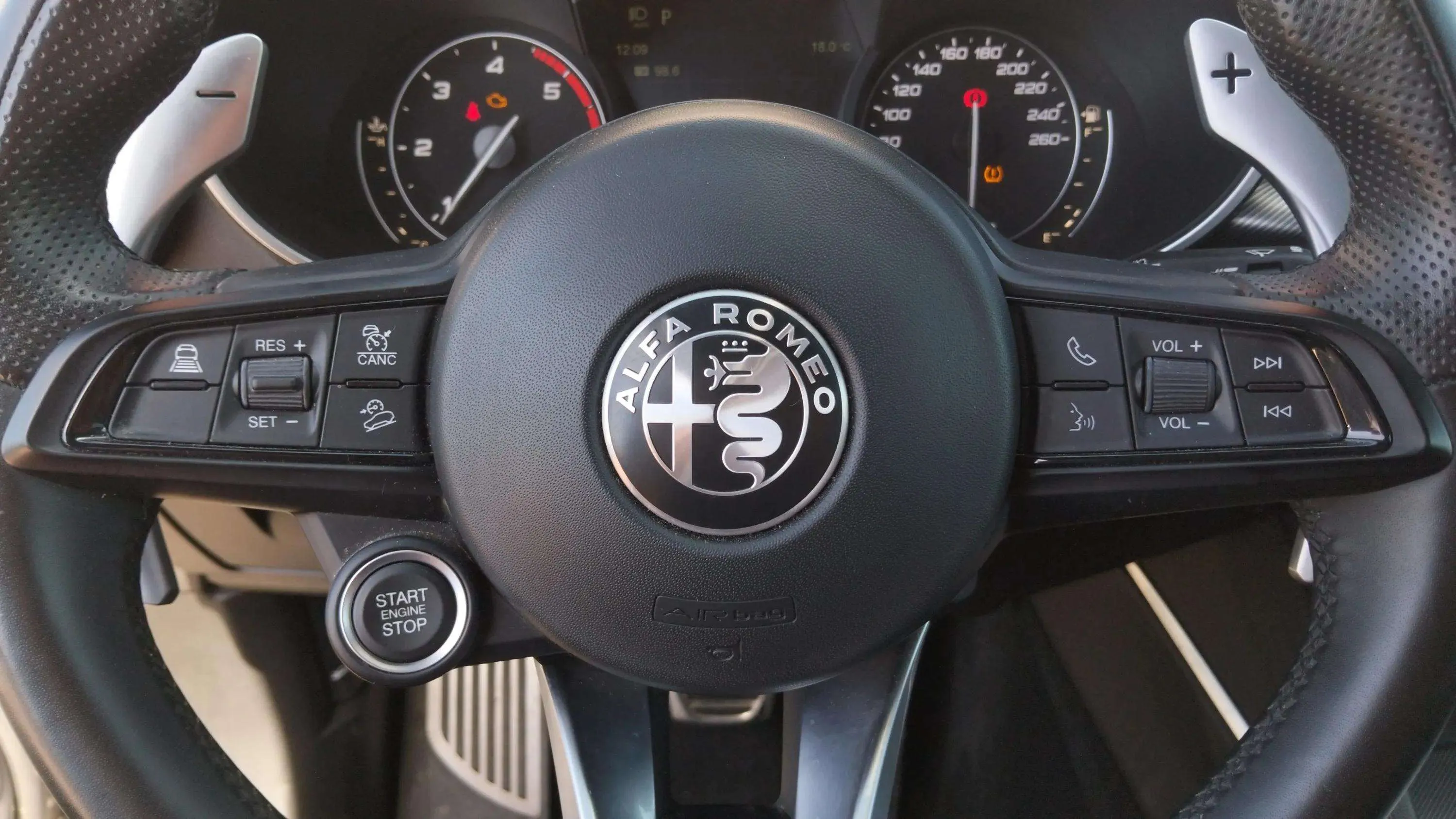 Alfa Romeo Stelvio 2.2 Diésel Veloce Q4 - foto 17