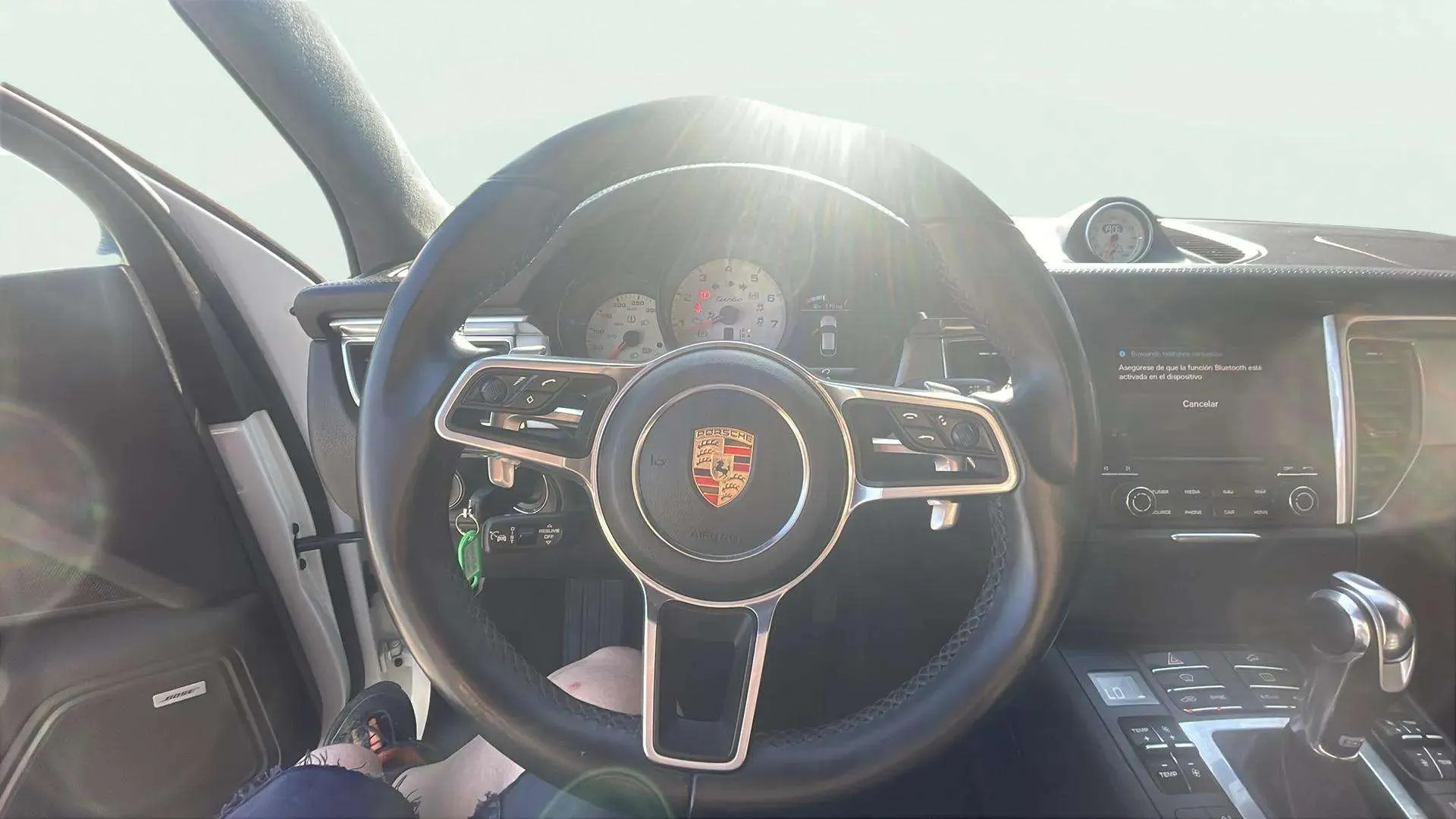 Porsche Macan Turbo - foto 11