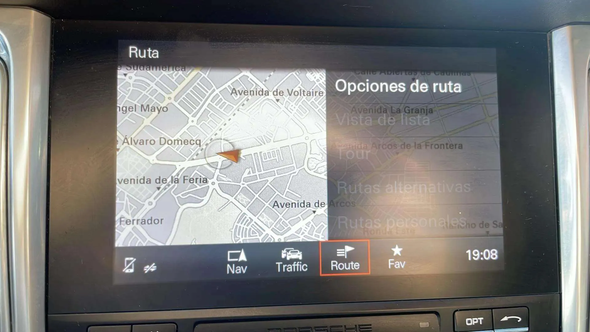 Porsche Macan Turbo - foto 30