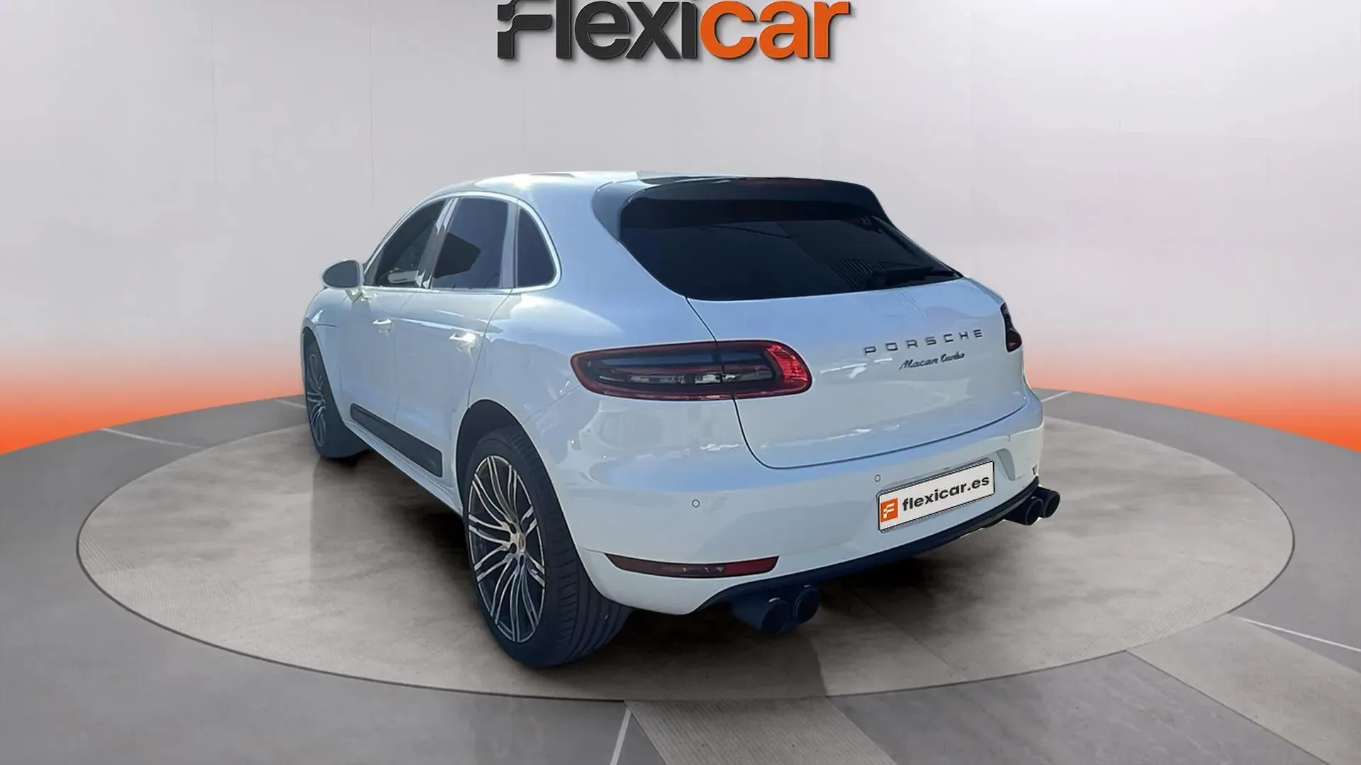 Porsche Macan Turbo - foto 6