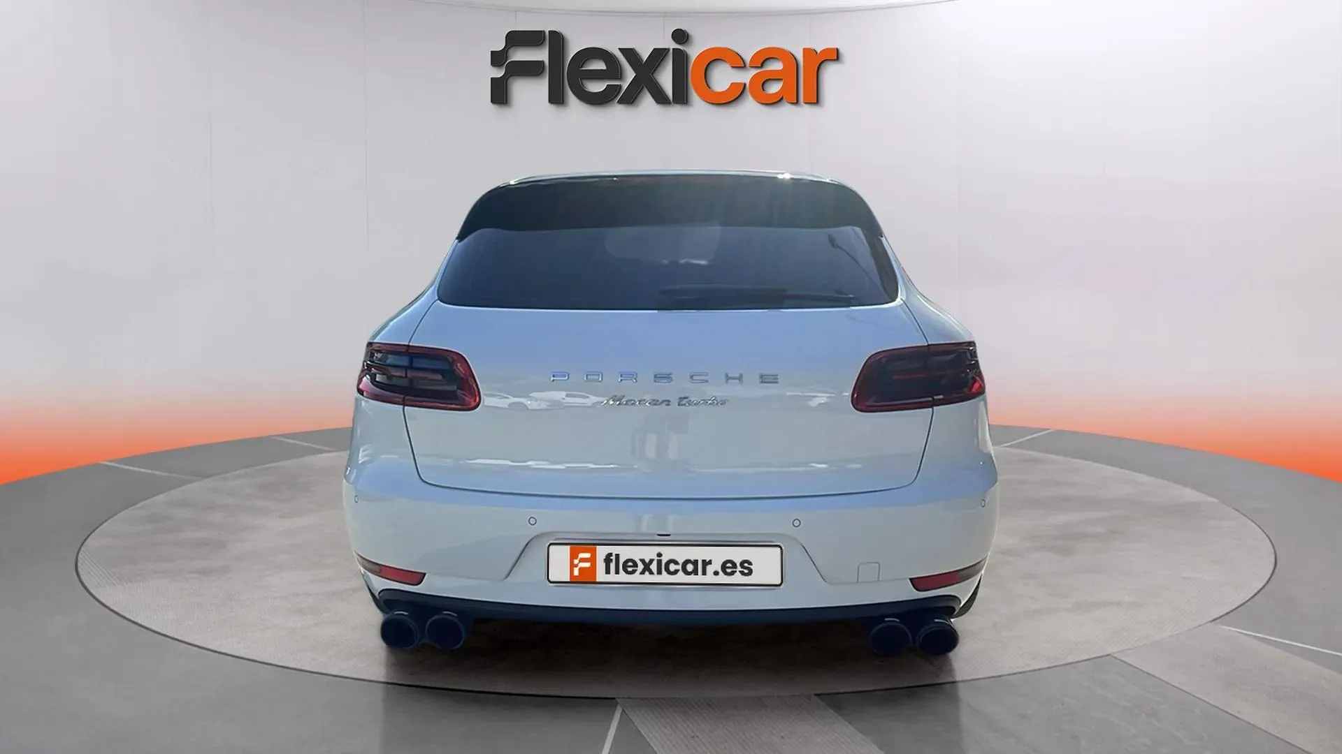 Porsche Macan Turbo - foto 2