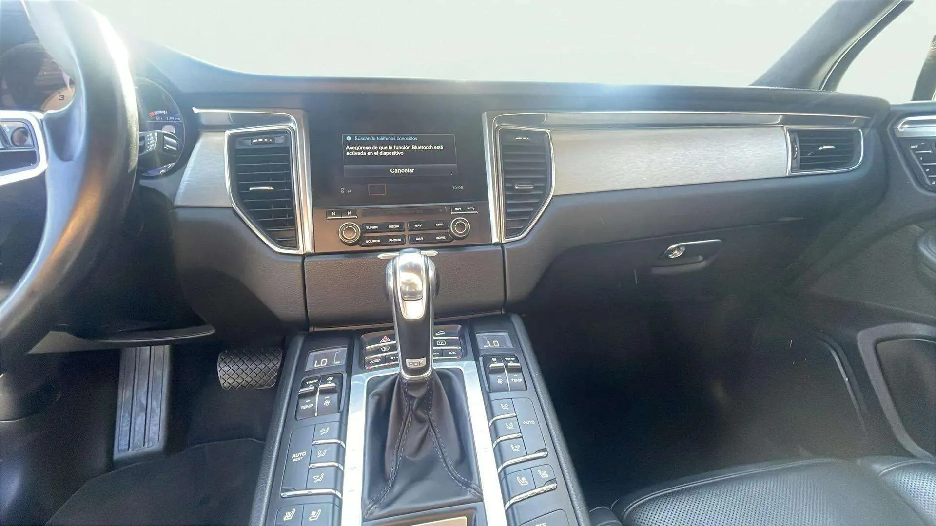 Porsche Macan Turbo - foto 10