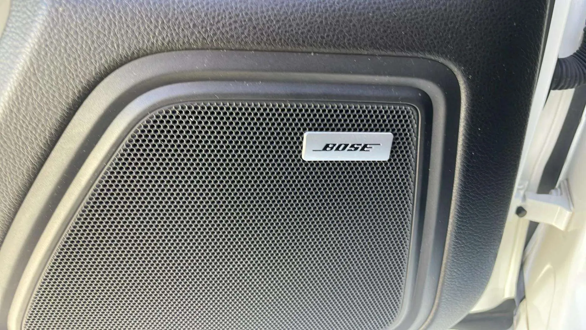Porsche Macan Turbo - foto 19