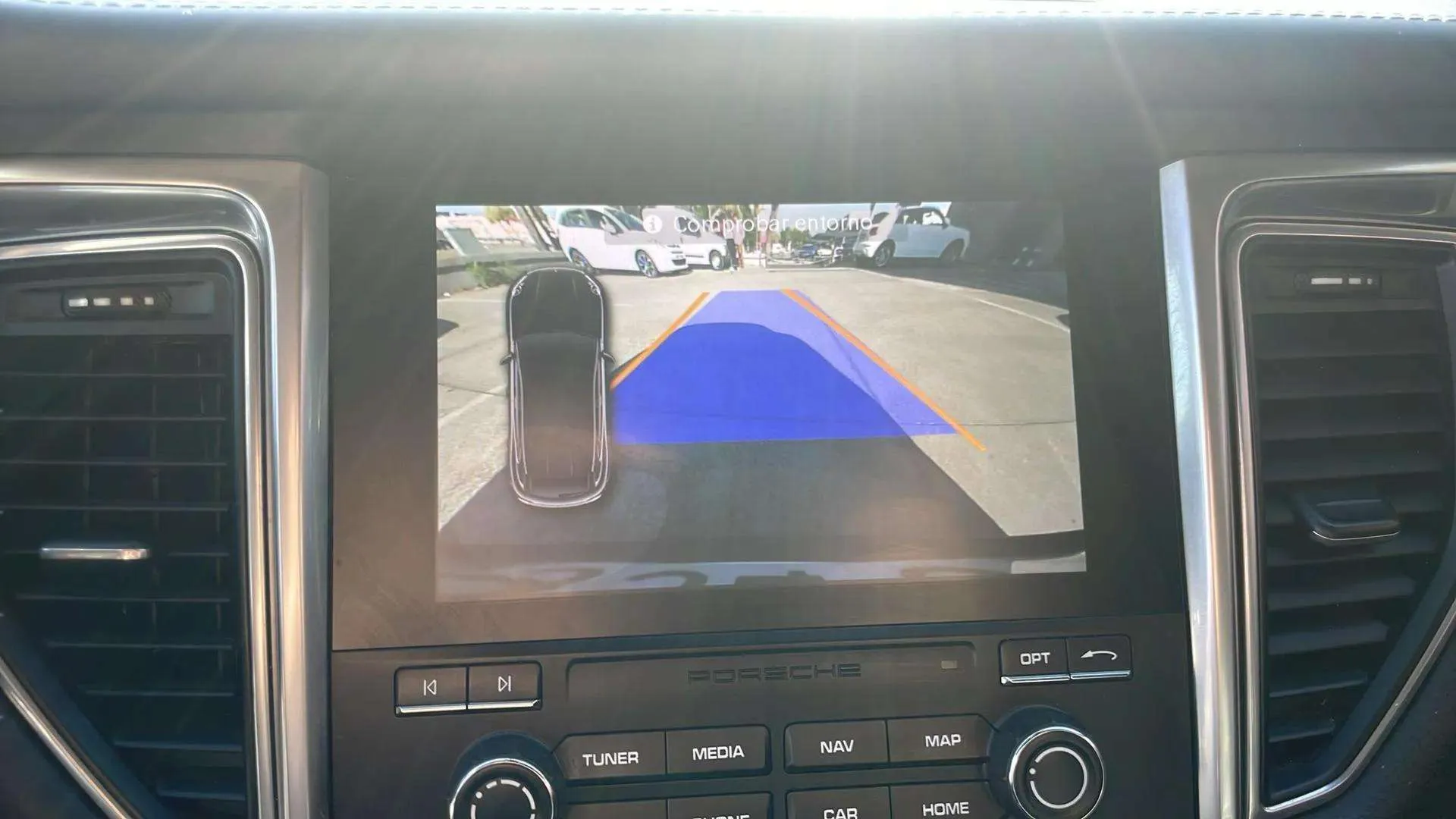 Porsche Macan Turbo - foto 29