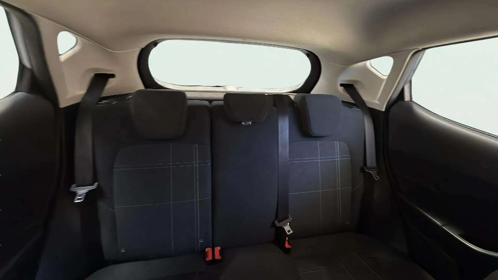 Ford Fiesta 1.1 IT-VCT Limited Edit. - foto 14