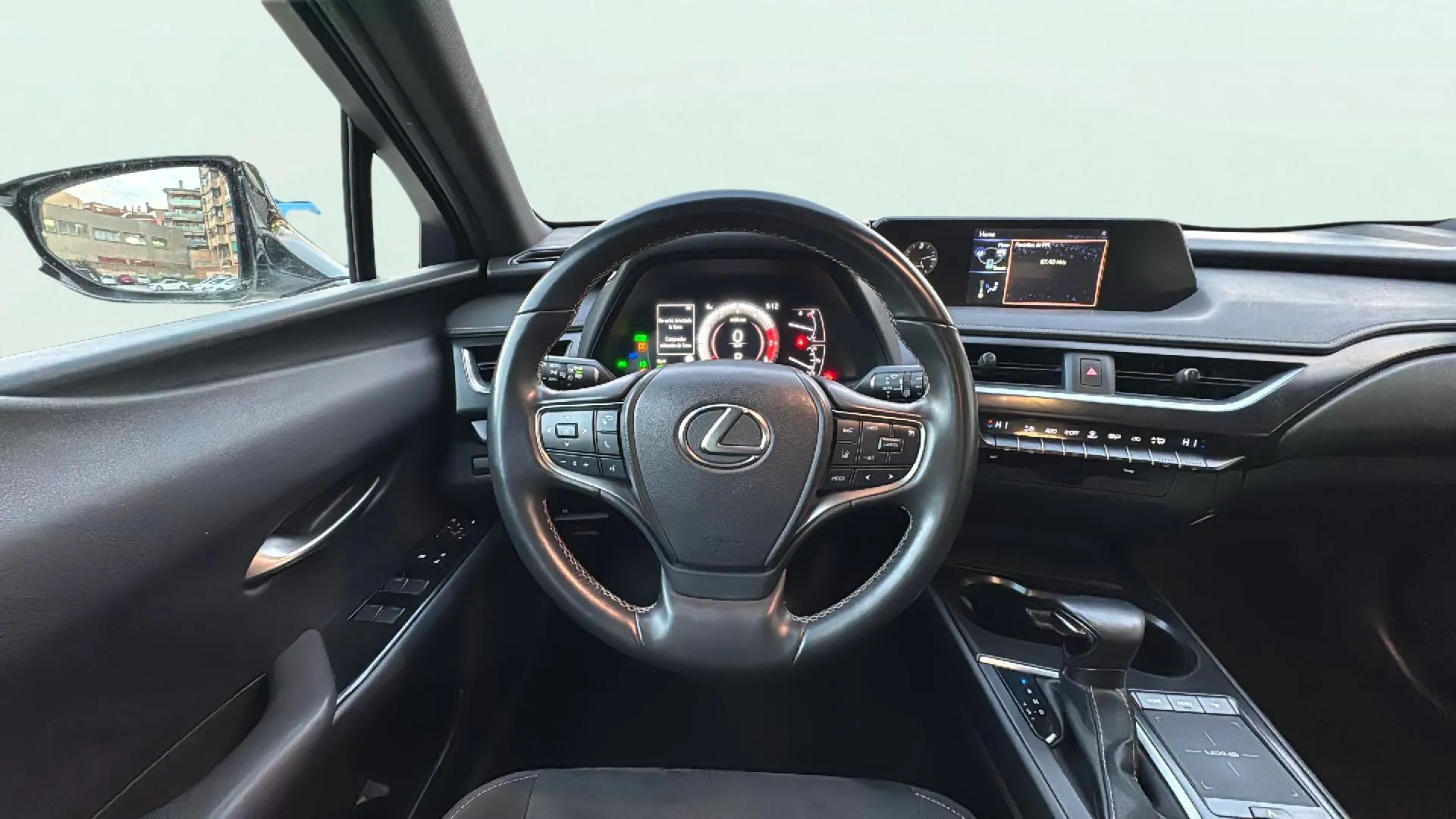 Lexus UX 2.0 250h Business - foto 11