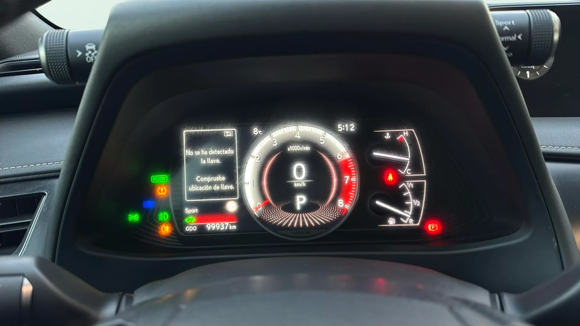 Lexus UX 2.0 250h Business - foto 12