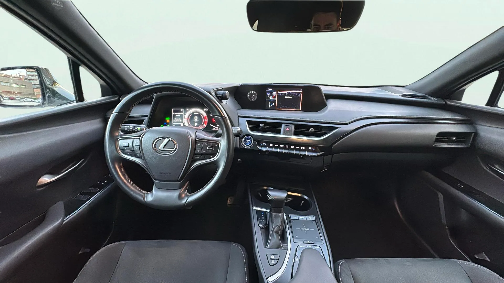 Lexus UX 2.0 250h Business - foto 10