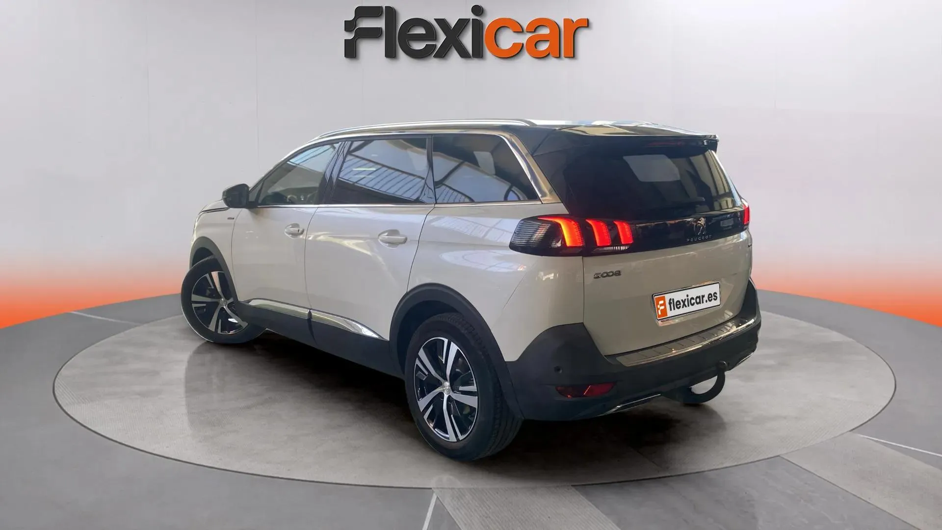 Peugeot 5008 GT-Line 2.0L BlueHDi - foto 3