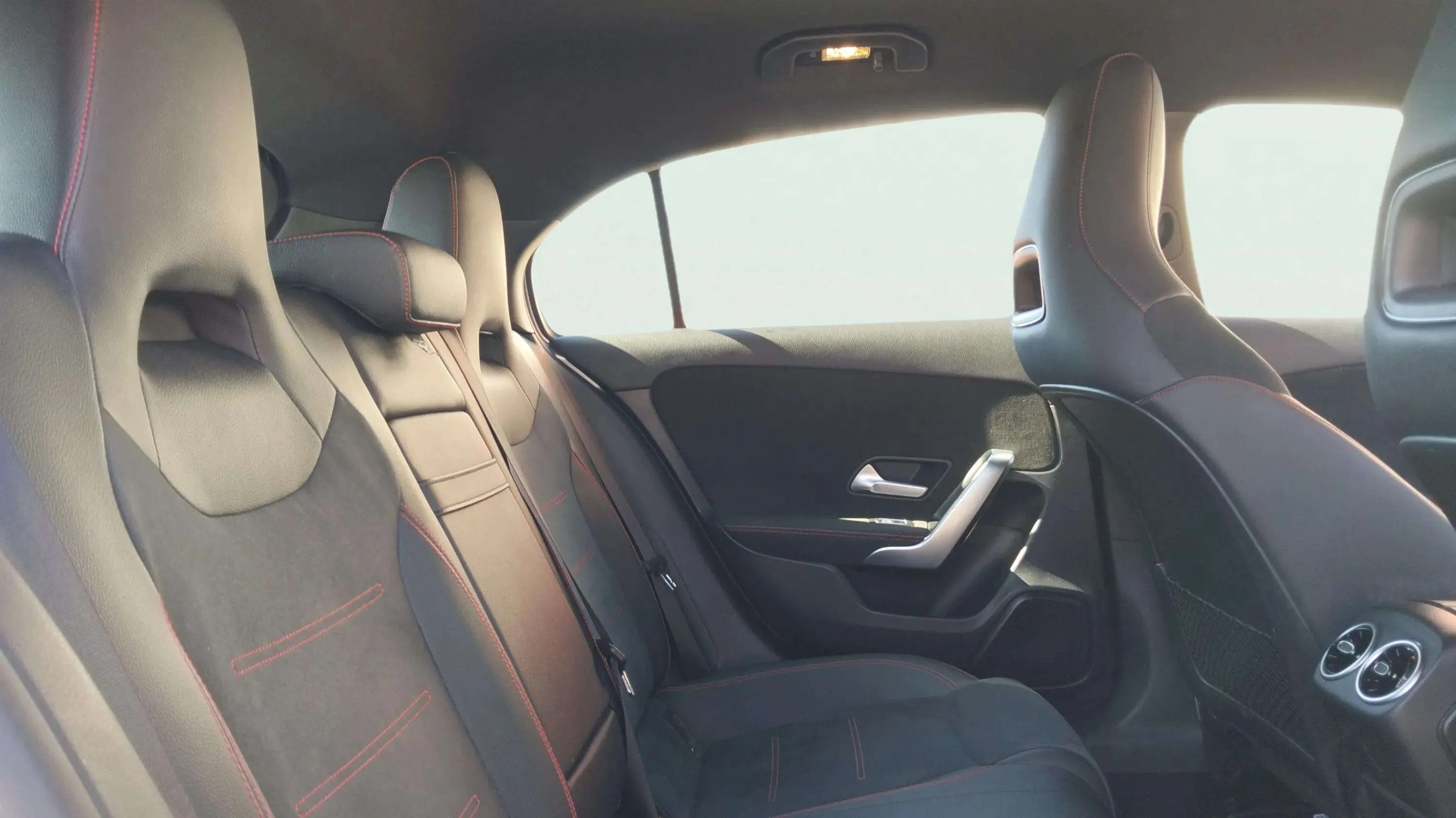 Mercedes-Benz Clase A A 250 e - foto 11