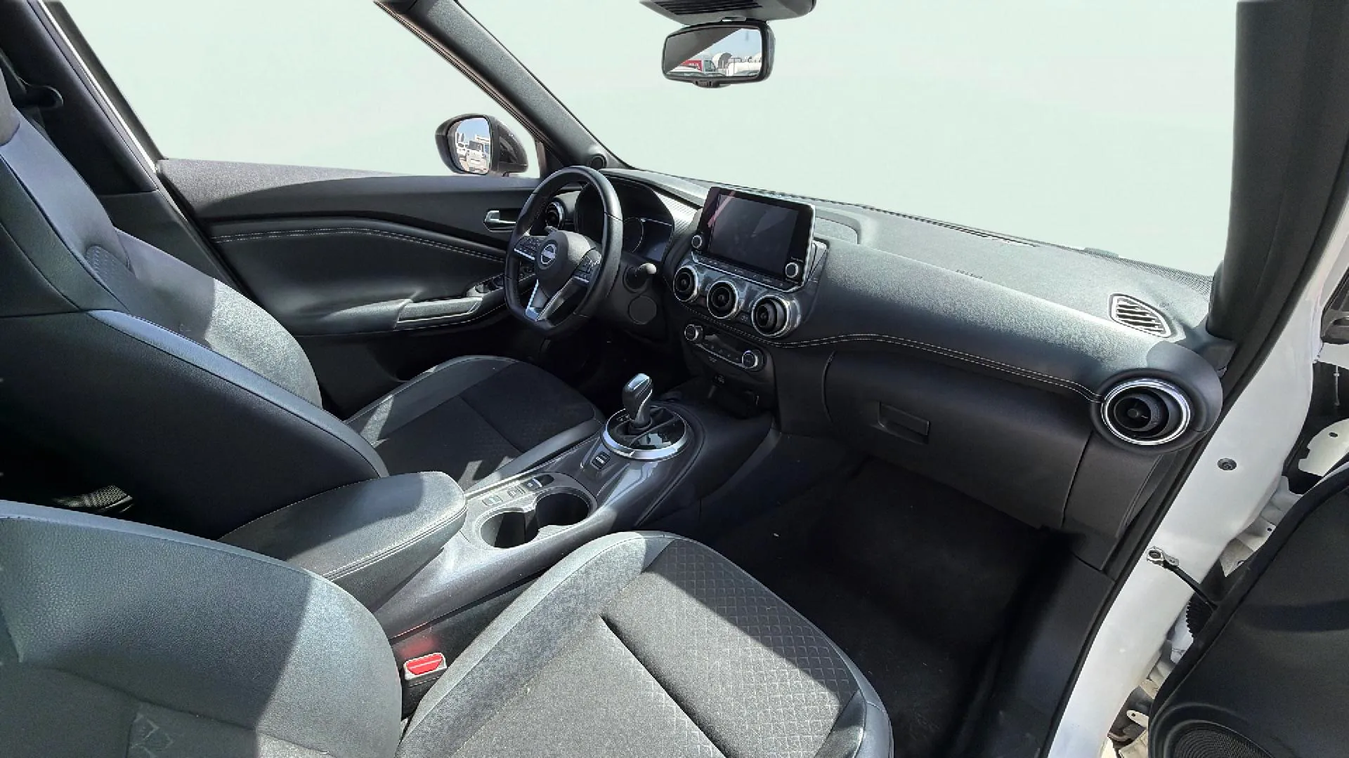 Nissan Juke 1.6 Hybrid N-Connecta - foto 11
