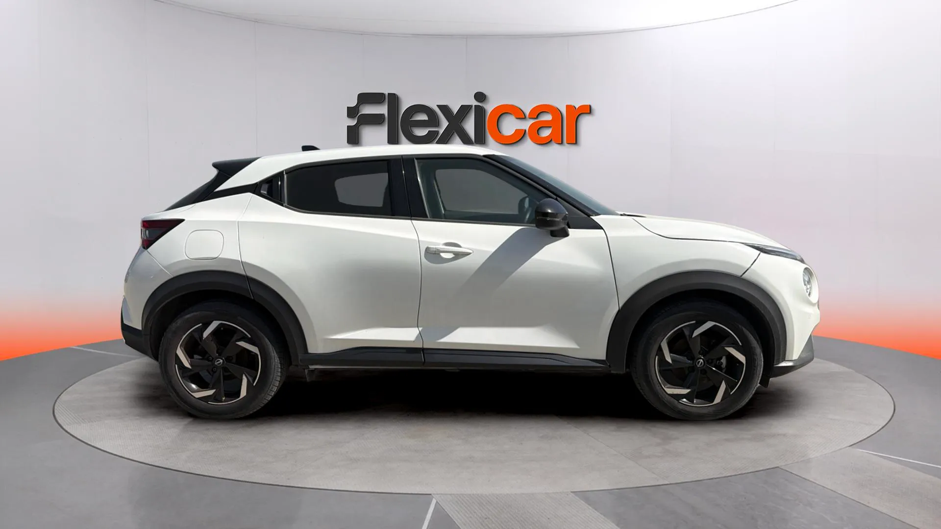 Nissan Juke 1.6 Hybrid N-Connecta - foto 8