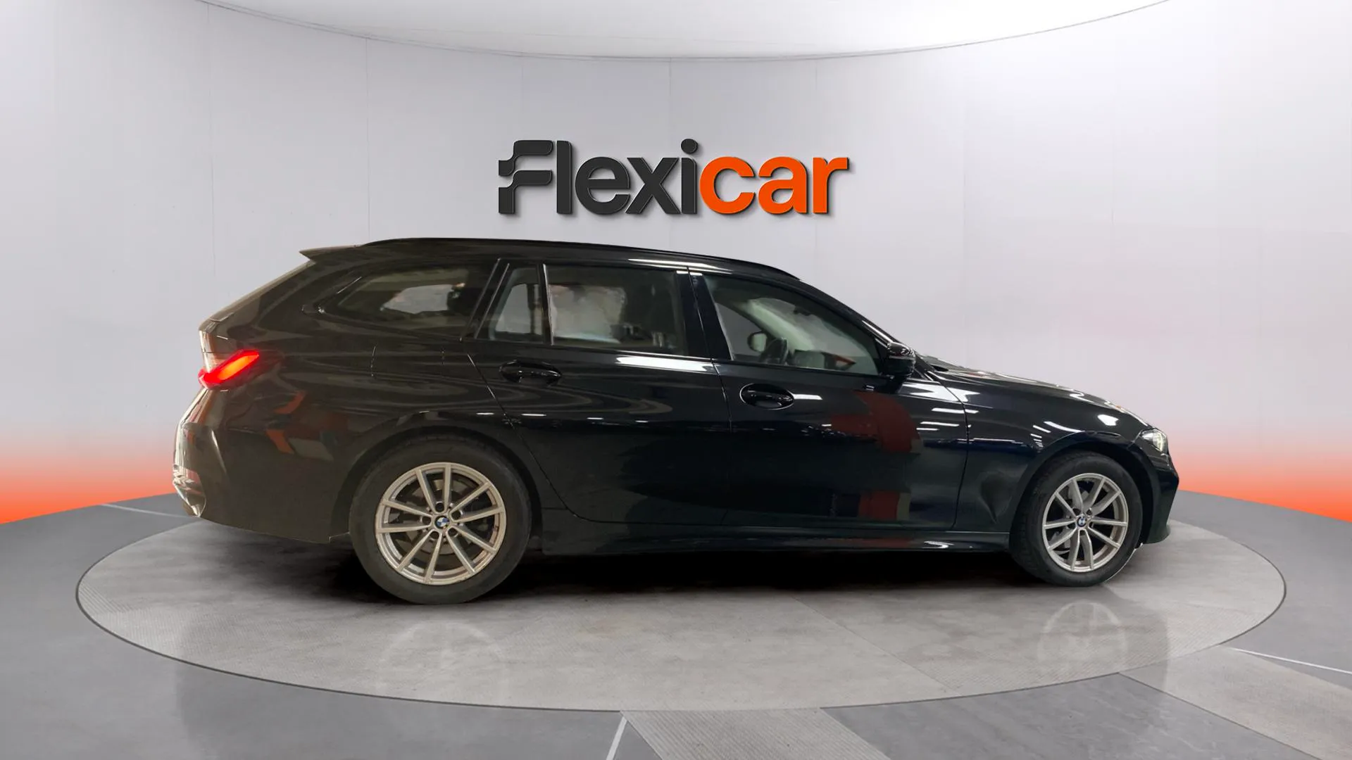 BMW Serie 3 320d xDrive Automática Touring - foto 8
