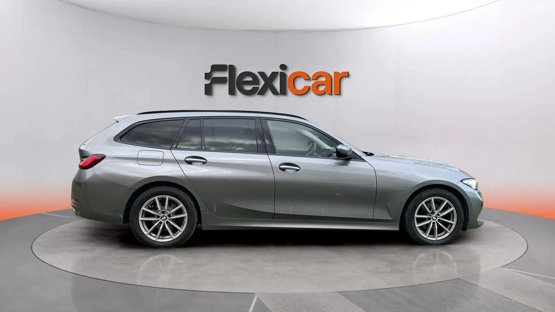 BMW Serie 3 320d xDrive Automática Touring - foto 3