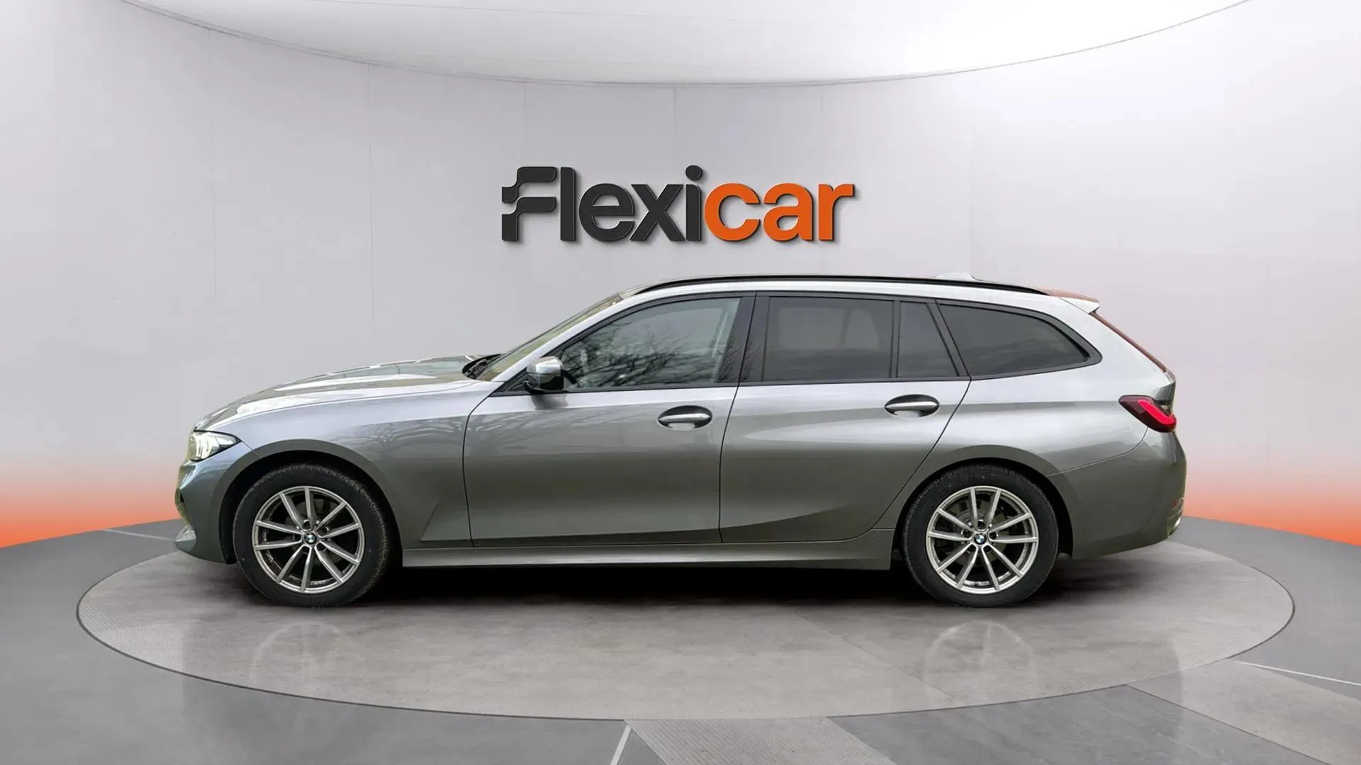 BMW Serie 3 320d xDrive Automática Touring - foto 5