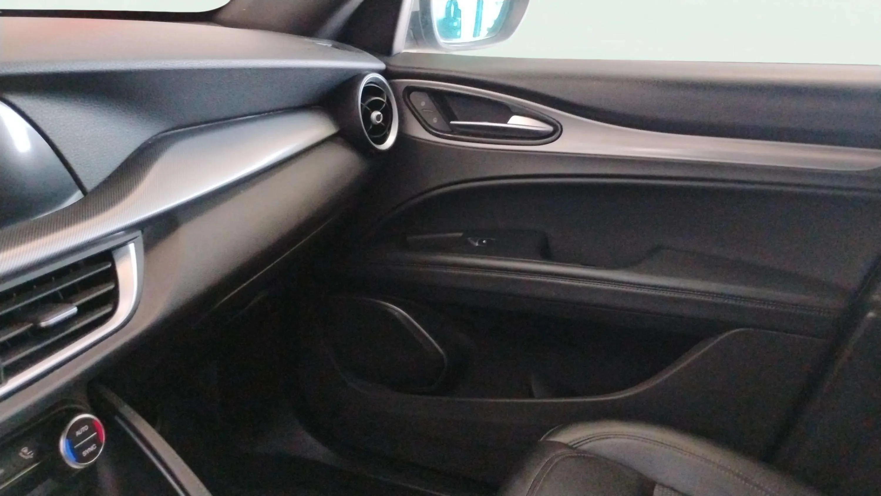 Alfa Romeo Stelvio 2.2 Diesel Sprint AWD - foto 17