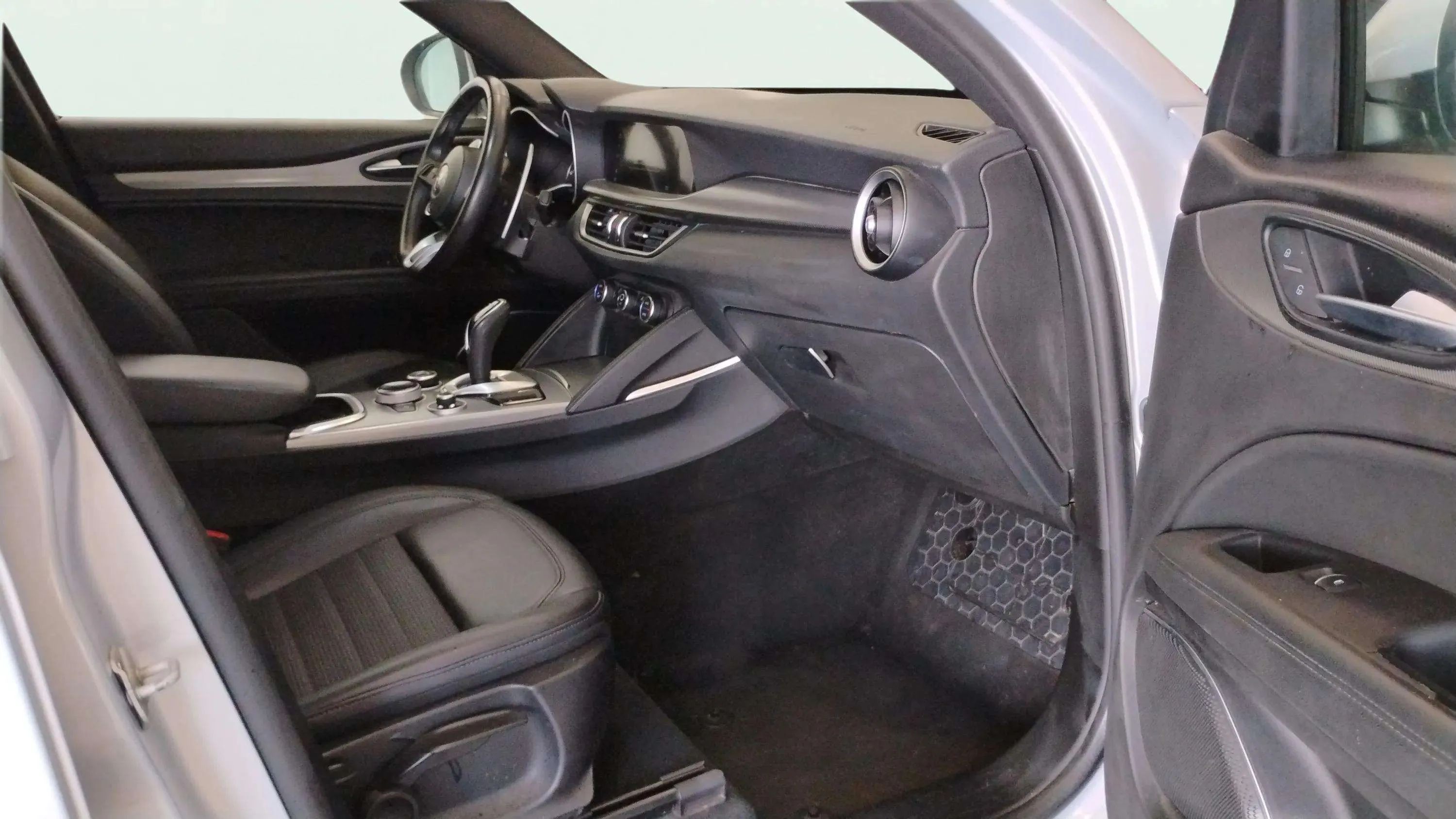 Alfa Romeo Stelvio 2.2 Diesel Sprint AWD - foto 19