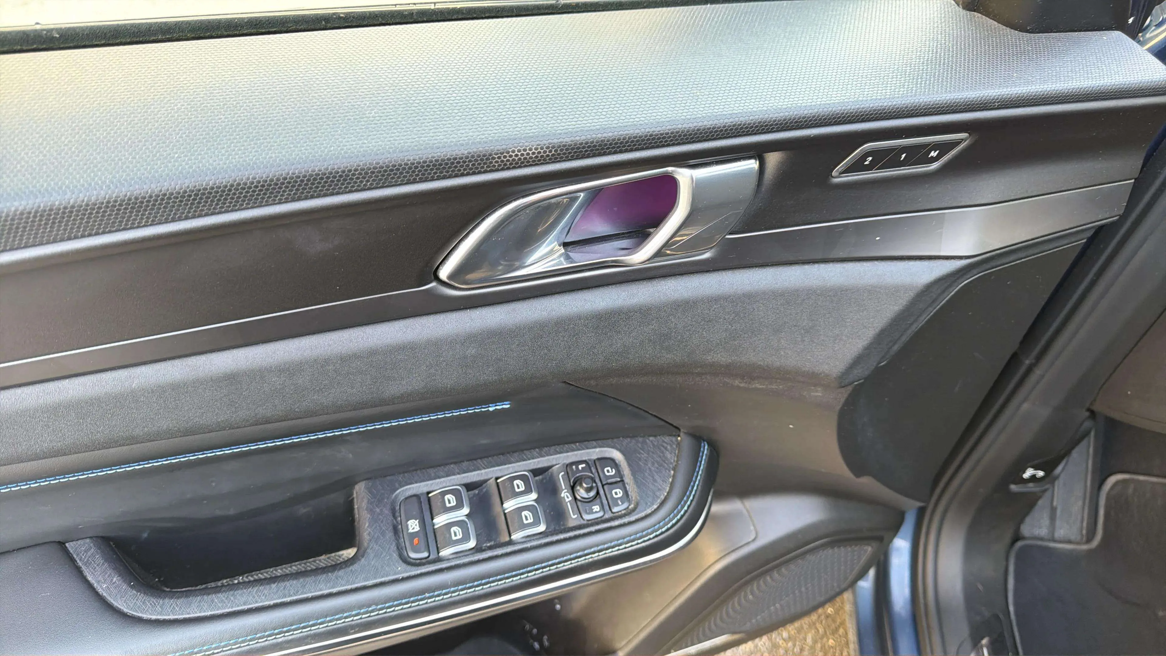 Lynk & Co 01 1.5 PHEV - foto 38