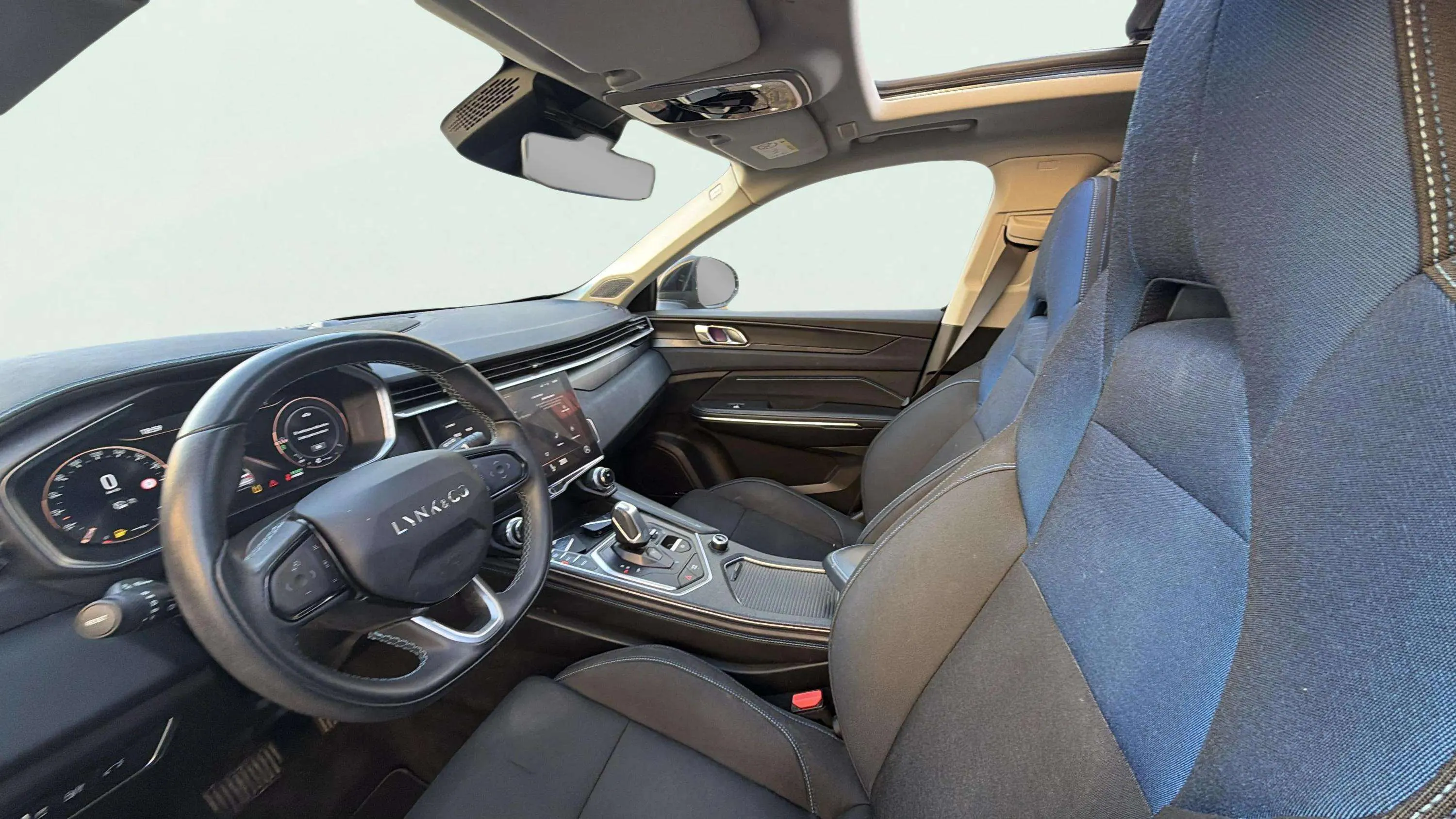 Lynk & Co 01 1.5 PHEV - foto 35