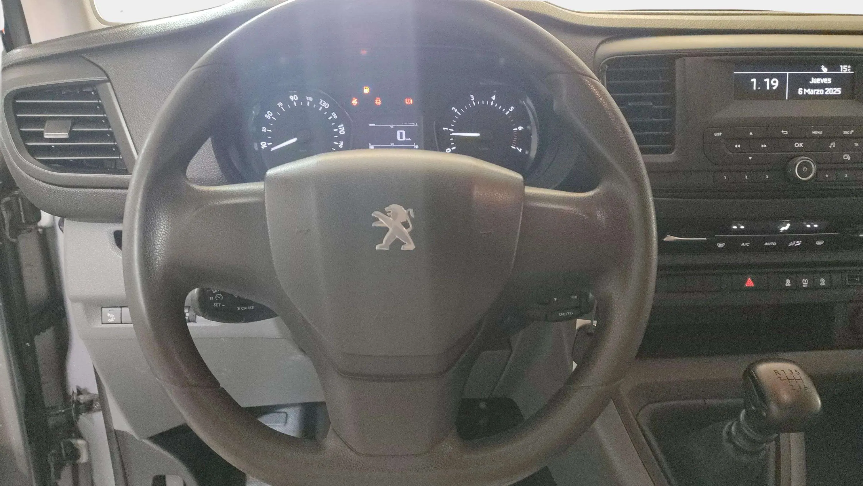 Peugeot Expert Combi BlueHDi 145 Standard - foto 9