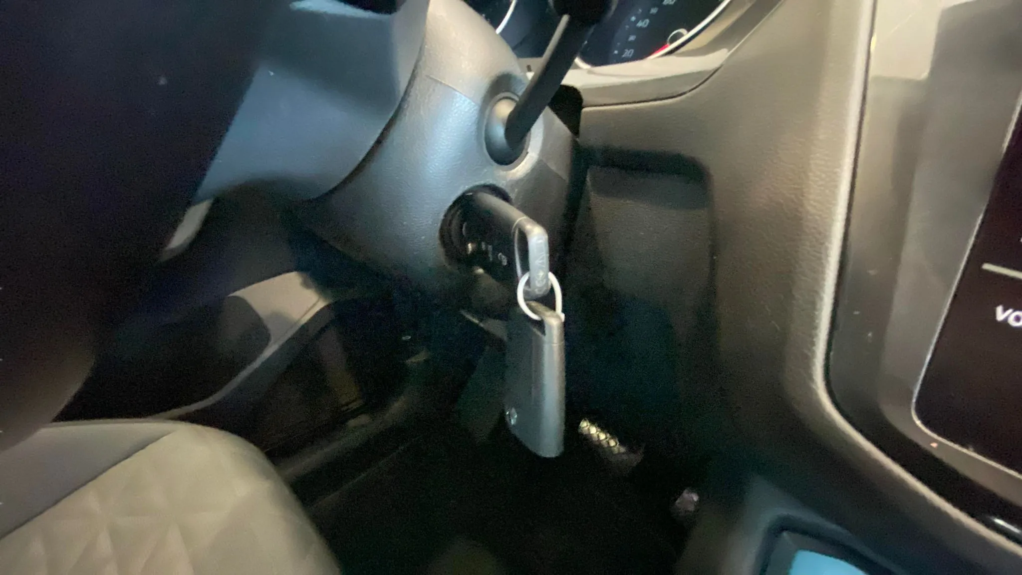 Volkswagen Tiguan Life 2.0 TDI DSG - foto 13