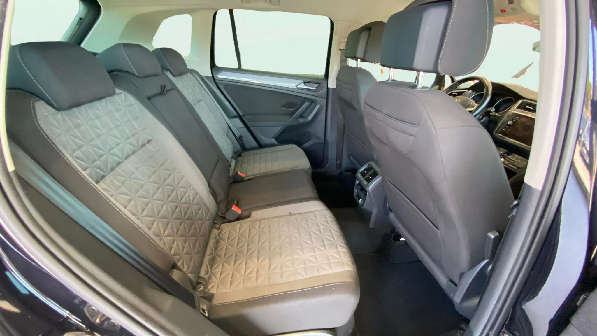 Volkswagen Tiguan Life 2.0 TDI DSG - foto 14