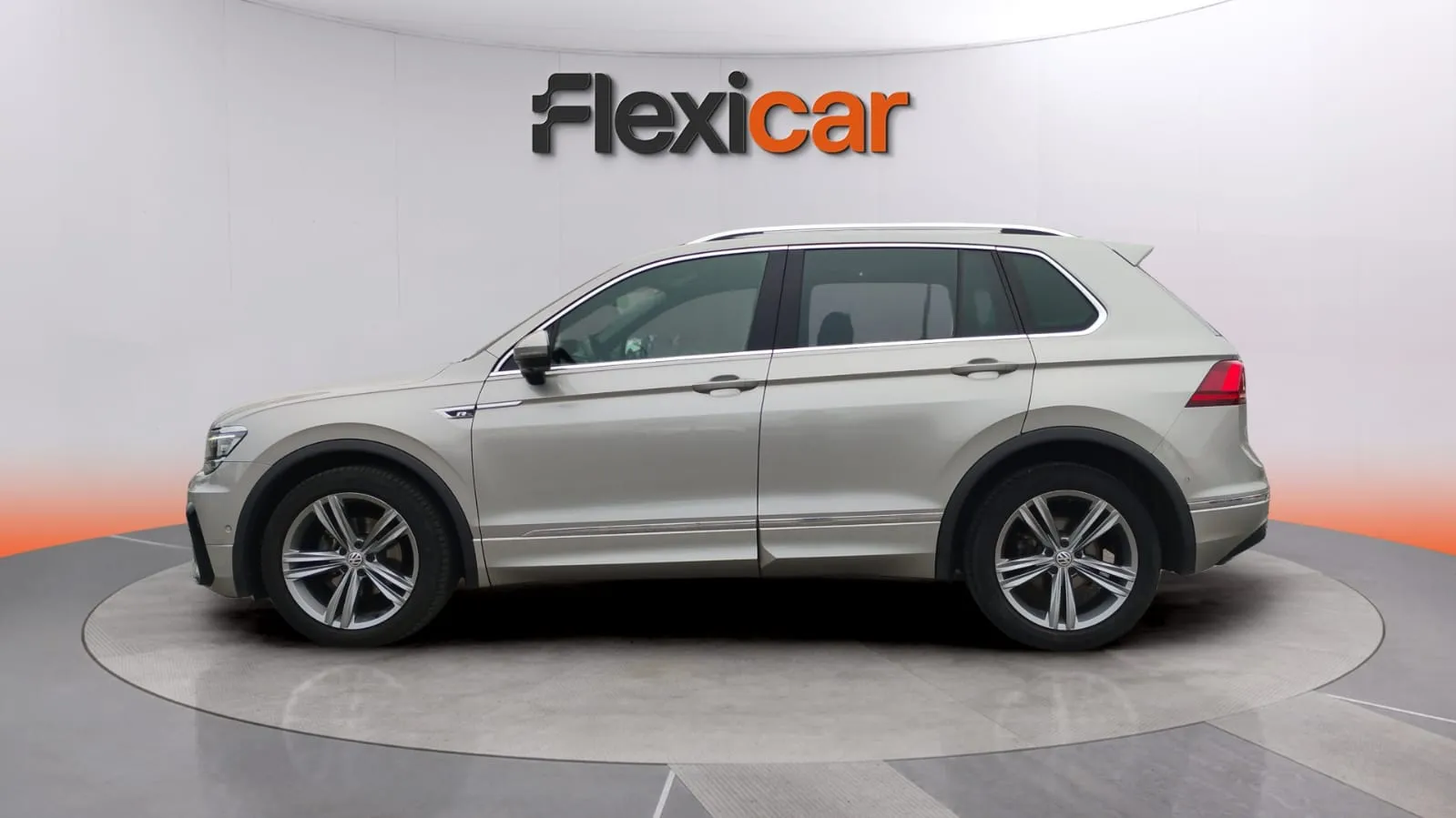 Volkswagen Tiguan Sport 2.0 TDI DSG - foto 4